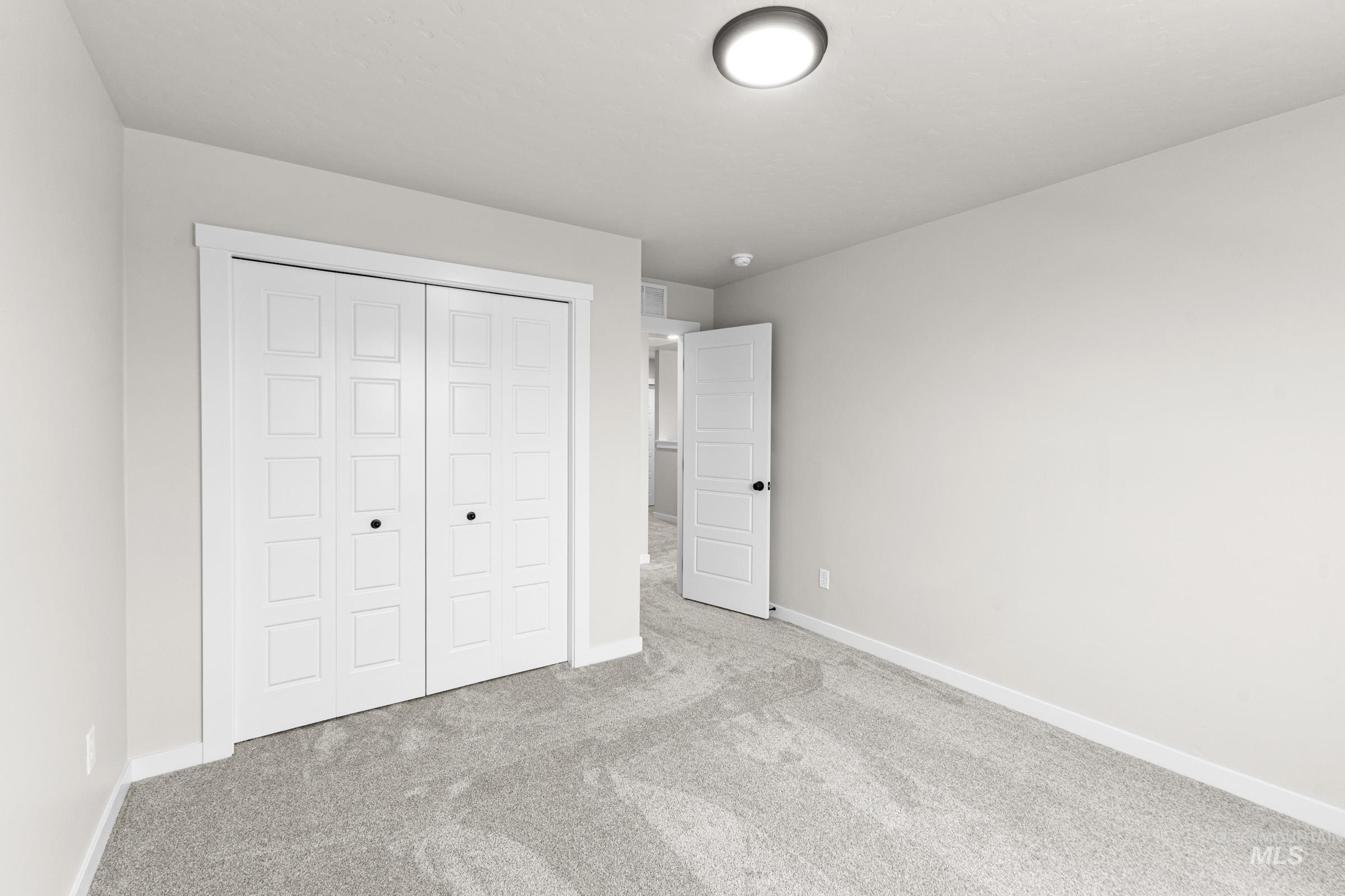 15278 Queensbury Ave, Nampa, Idaho 83651, 5 Bedrooms, 3 Bathrooms, Residential For Sale, Price $519,990, 98979939