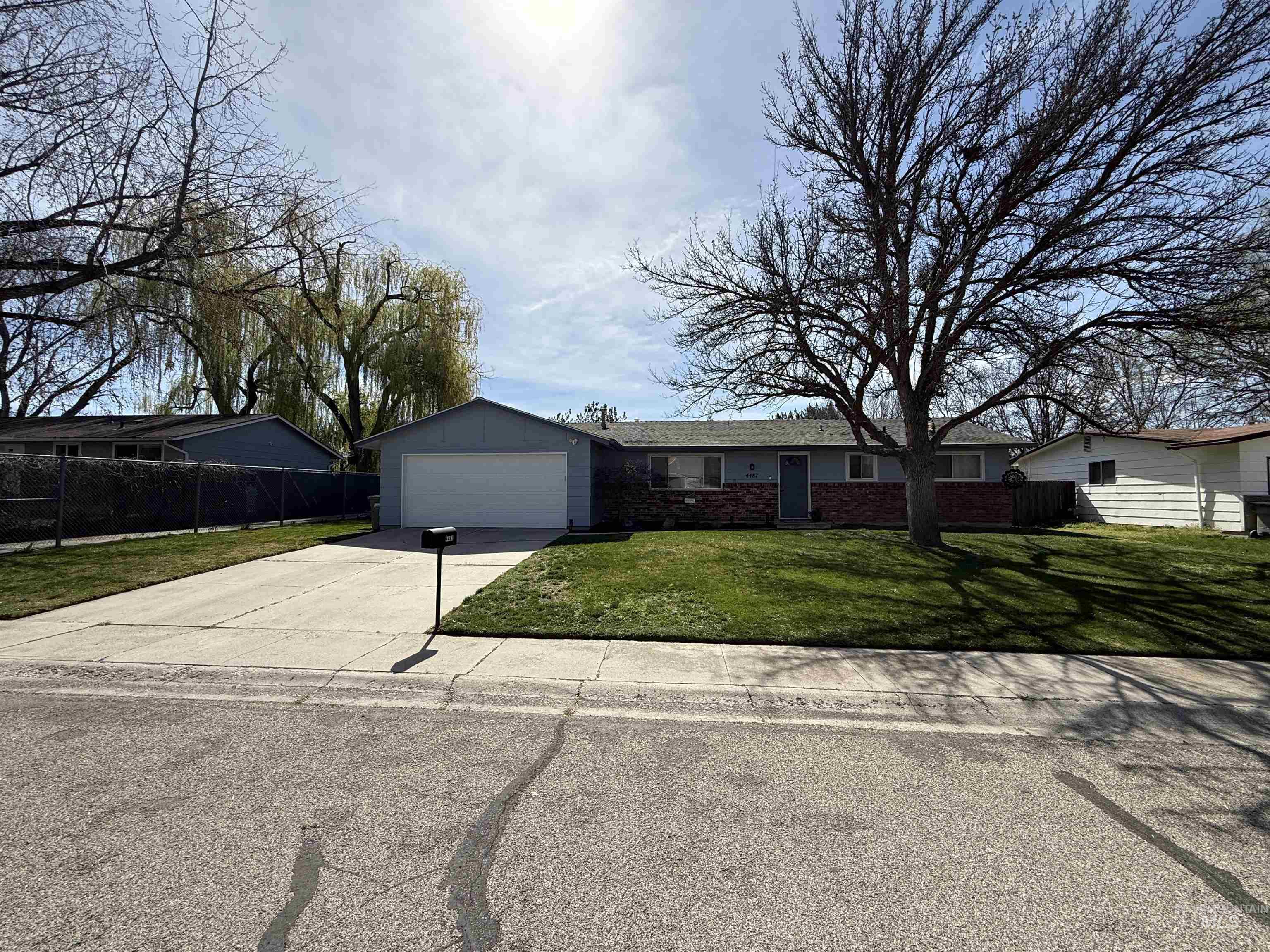4487 W Bloom, Boise, Idaho 83703, 3 Bedrooms, 1.5 Bathrooms, Residential For Sale, Price $465,000,MLS 98979940