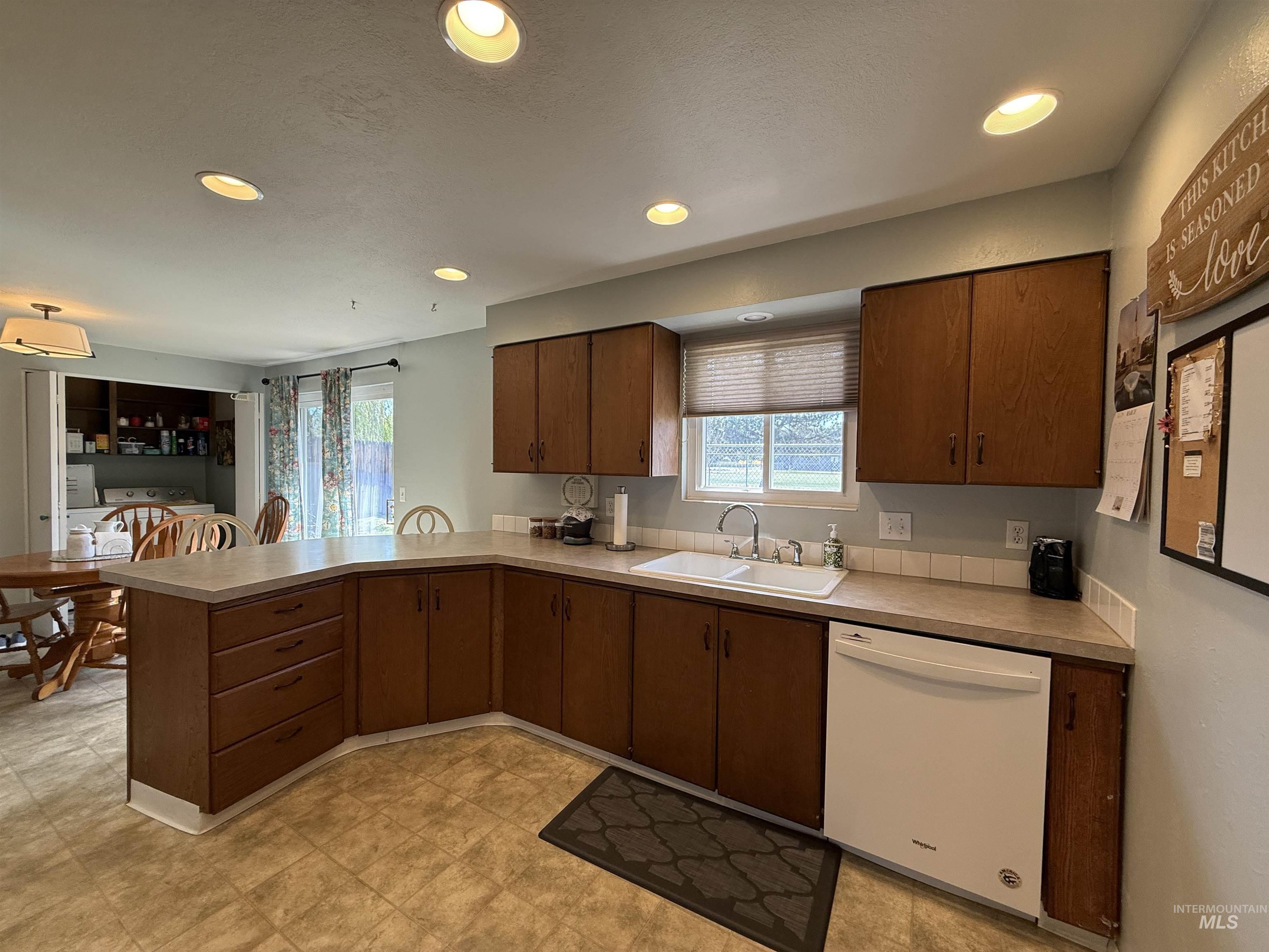 4487 W Bloom, Boise, Idaho 83703, 3 Bedrooms, 1.5 Bathrooms, Residential For Sale, Price $465,000,MLS 98979940