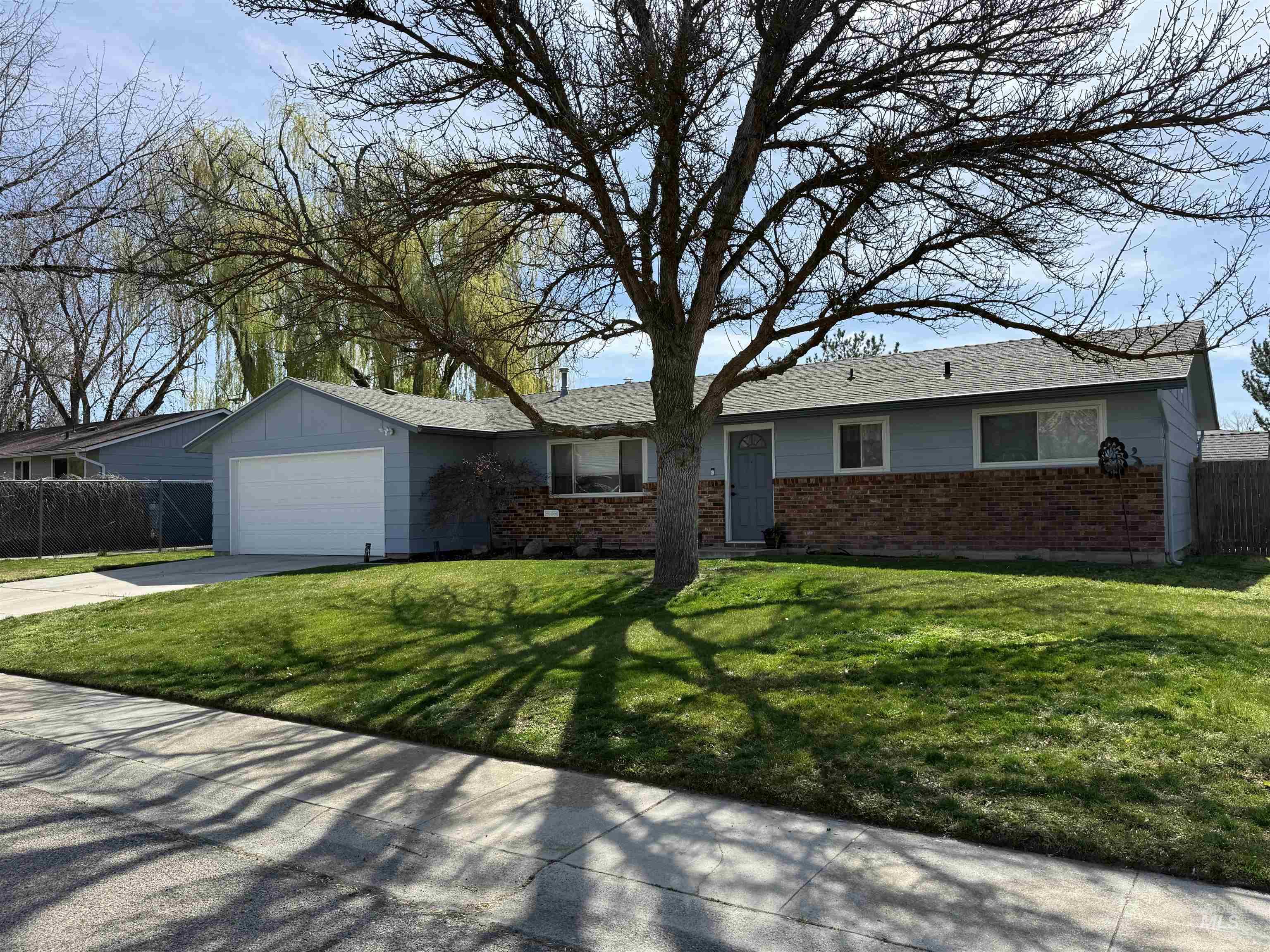 4487 W Bloom, Boise, Idaho 83703, 3 Bedrooms, 1.5 Bathrooms, Residential For Sale, Price $465,000,MLS 98979940
