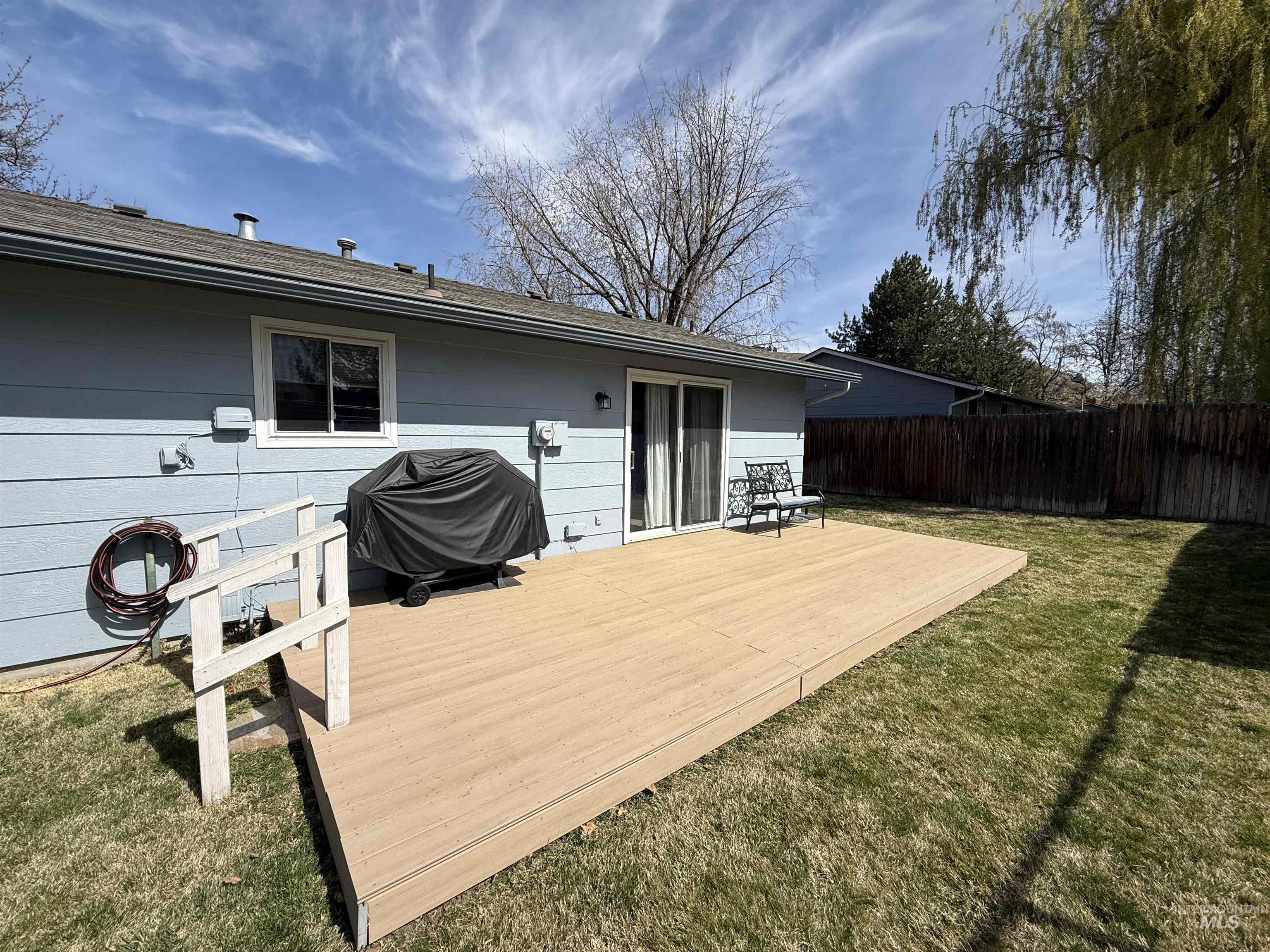 4487 W Bloom, Boise, Idaho 83703, 3 Bedrooms, 1.5 Bathrooms, Residential For Sale, Price $465,000,MLS 98979940