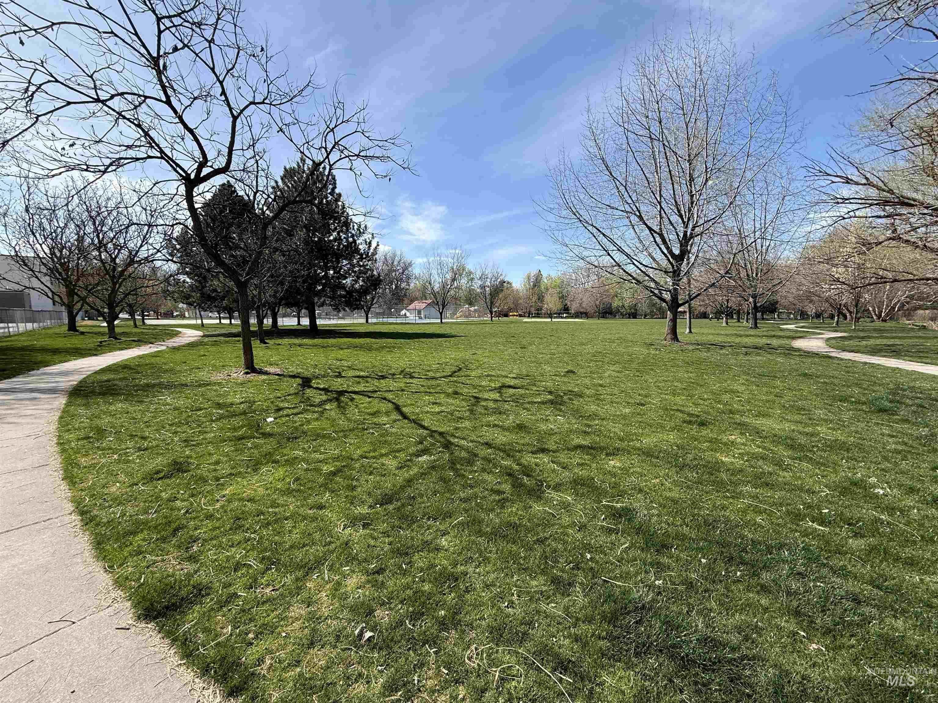 4487 W Bloom, Boise, Idaho 83703, 3 Bedrooms, 1.5 Bathrooms, Residential For Sale, Price $465,000,MLS 98979940