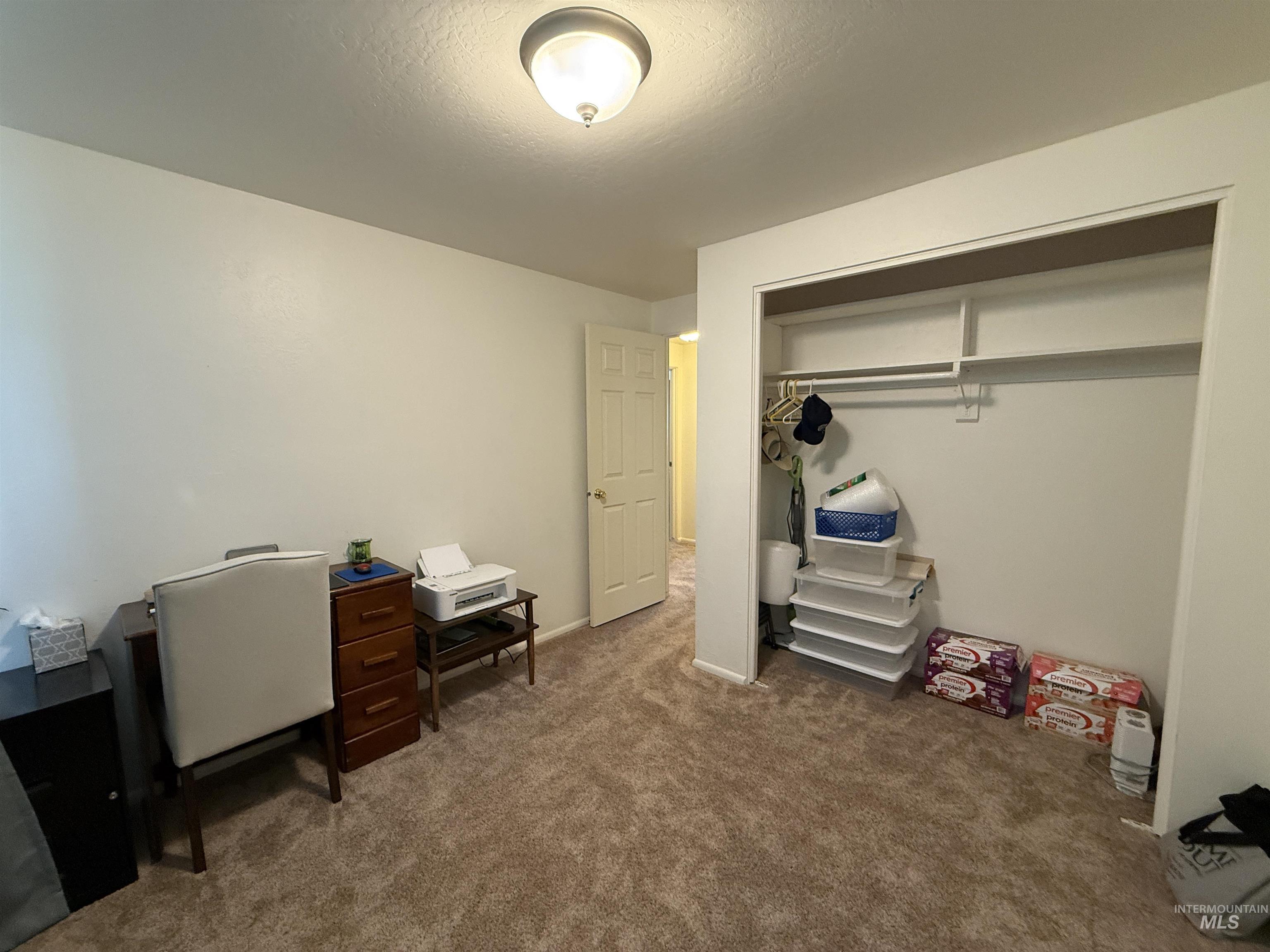 4487 W Bloom, Boise, Idaho 83703, 3 Bedrooms, 1.5 Bathrooms, Residential For Sale, Price $465,000,MLS 98979940