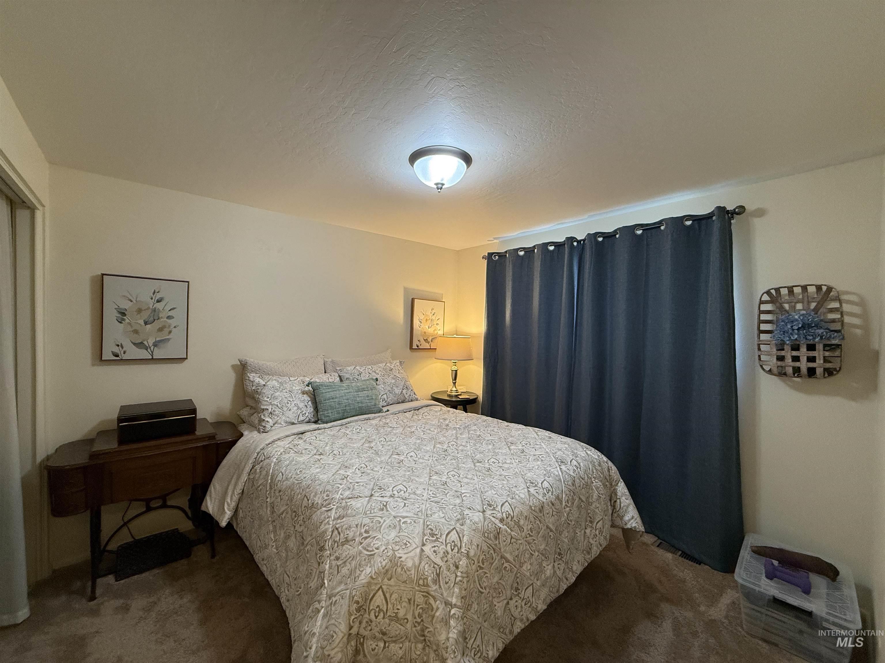 4487 W Bloom, Boise, Idaho 83703, 3 Bedrooms, 1.5 Bathrooms, Residential For Sale, Price $465,000,MLS 98979940