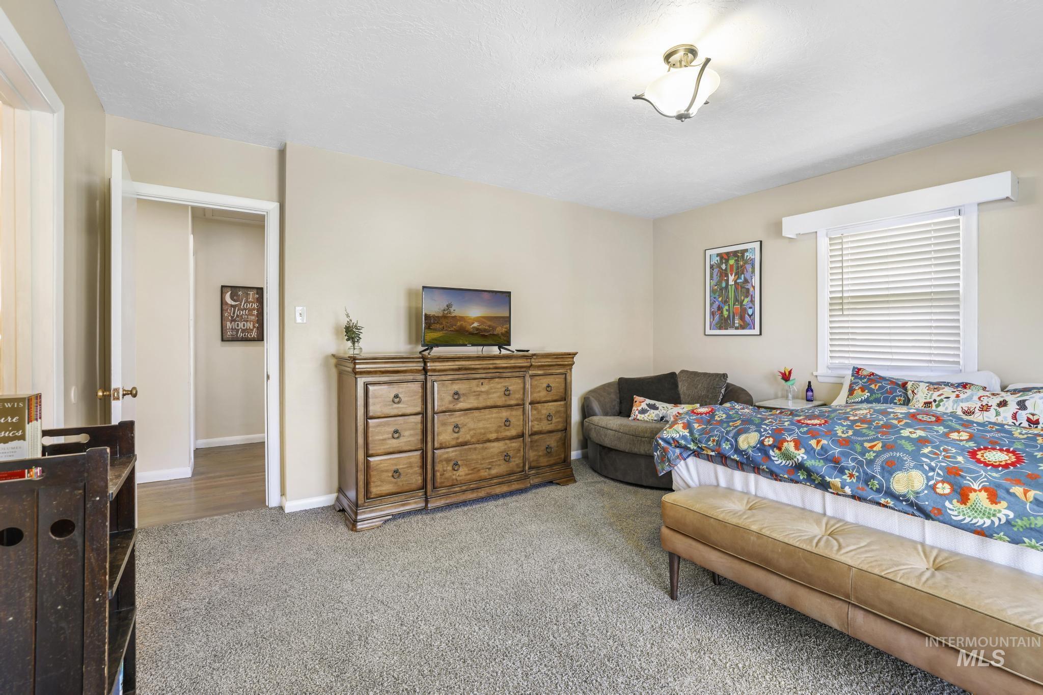 1532 11th Ave E, Twin Falls, Idaho 83301, 5 Bedrooms, 3 Bathrooms, Residential For Sale, Price $479,900, 98979941