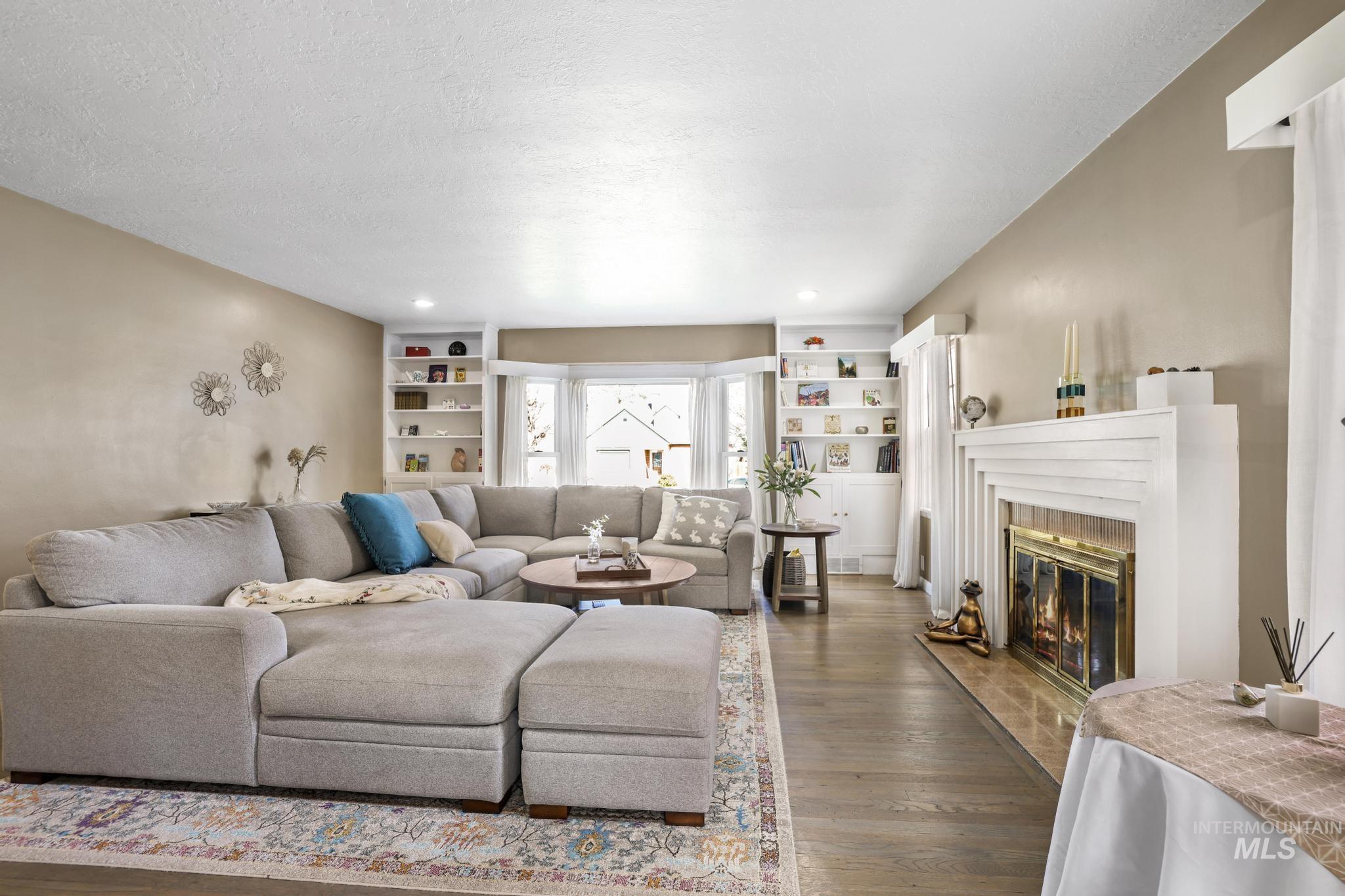 1532 11th Ave E, Twin Falls, Idaho 83301, 5 Bedrooms, 3 Bathrooms, Residential For Sale, Price $479,900, 98979941