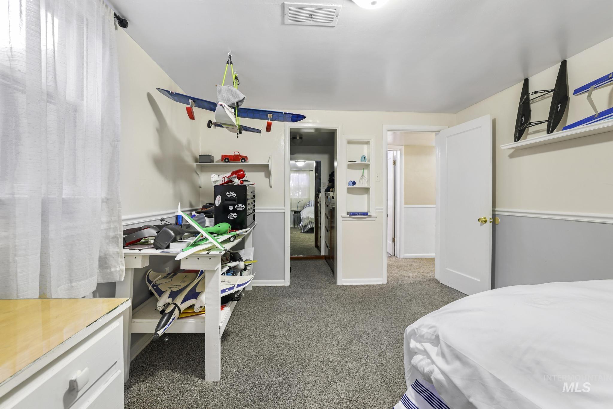 1532 11th Ave E, Twin Falls, Idaho 83301, 5 Bedrooms, 3 Bathrooms, Residential For Sale, Price $479,900, 98979941