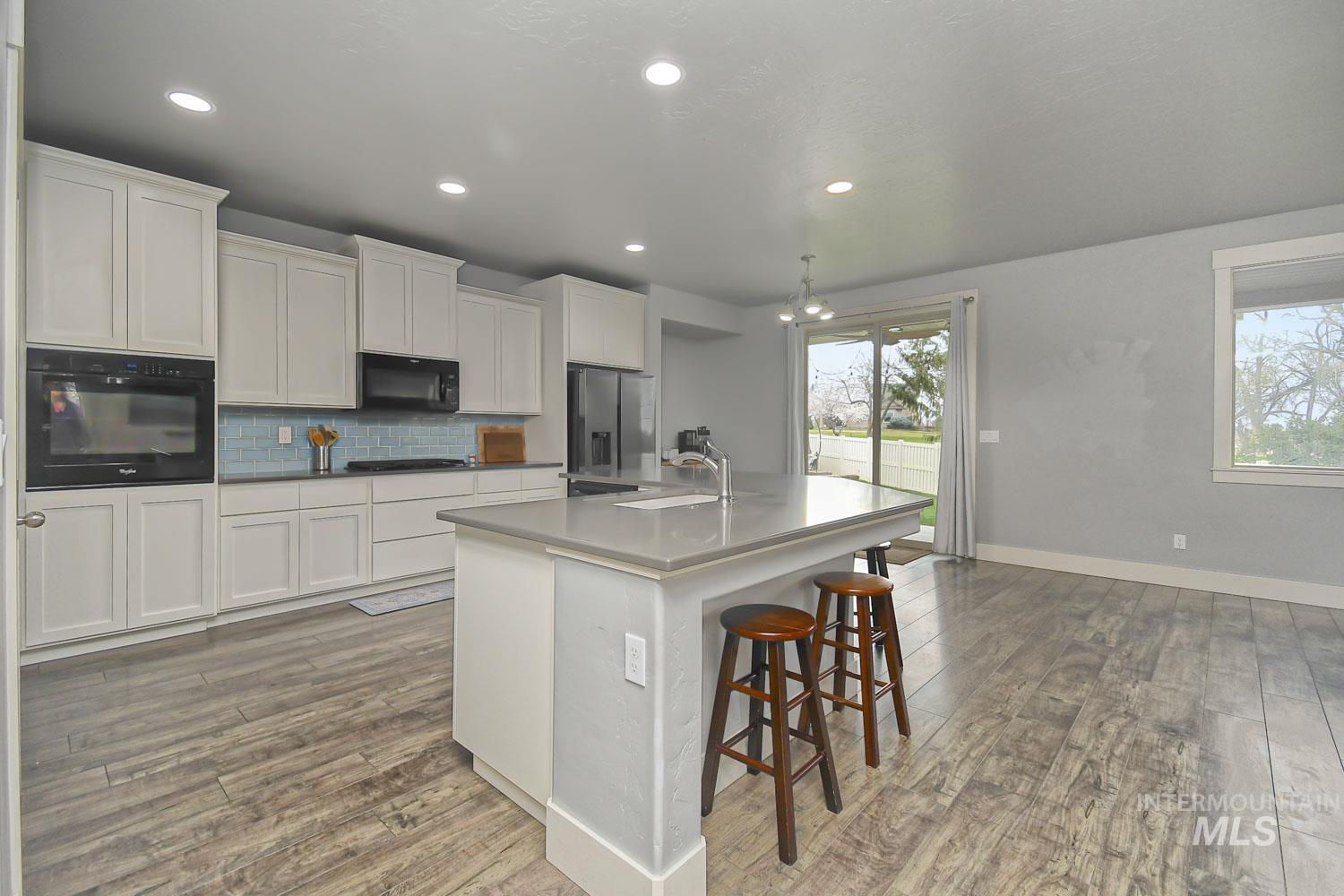 1288 Big Horn Court, Middleton, Idaho 83644, 3 Bedrooms, 2.5 Bathrooms, Residential For Sale, Price $609,000, 98979943