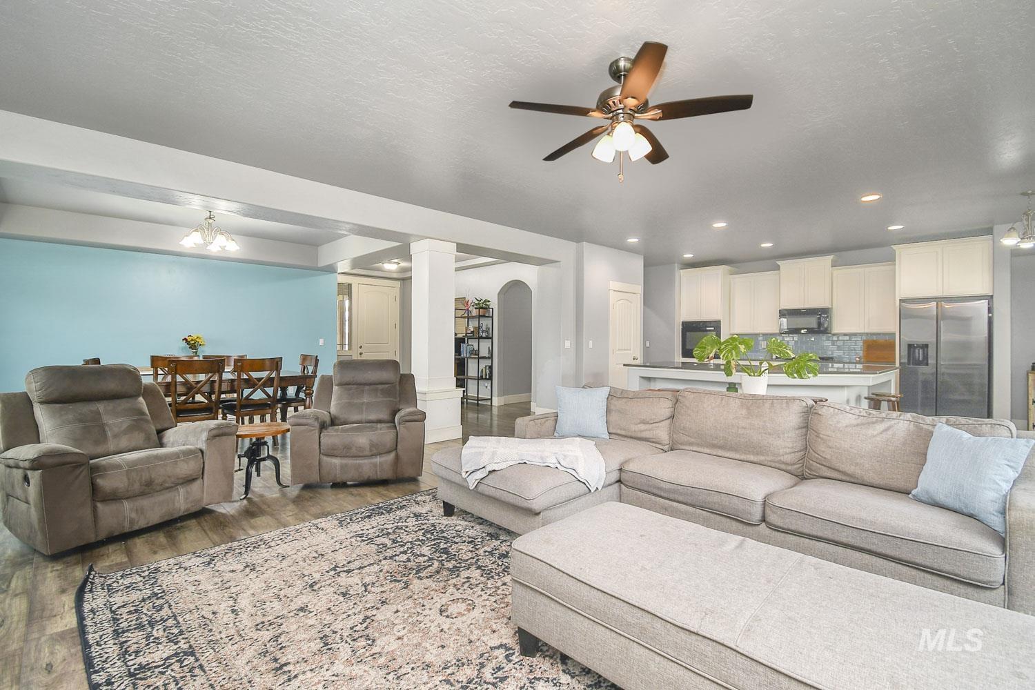 1288 Big Horn Court, Middleton, Idaho 83644, 3 Bedrooms, 2.5 Bathrooms, Residential For Sale, Price $609,000, 98979943