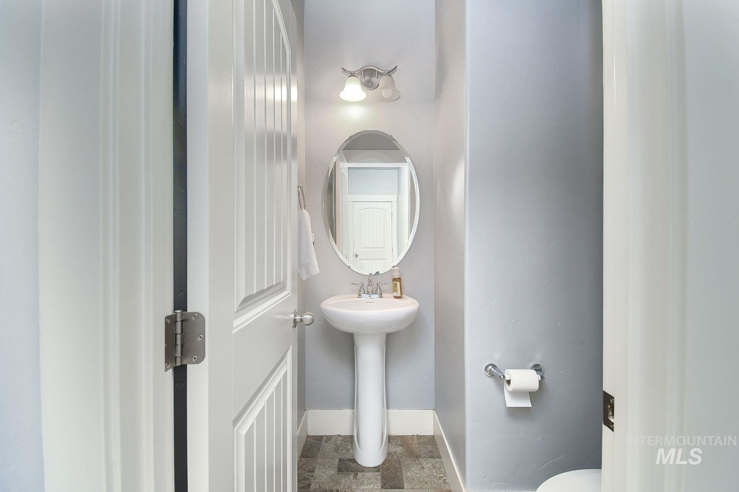 1288 Big Horn Court, Middleton, Idaho 83644, 3 Bedrooms, 2.5 Bathrooms, Residential For Sale, Price $609,000, 98979943