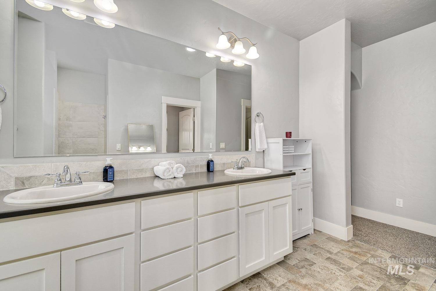 1288 Big Horn Court, Middleton, Idaho 83644, 3 Bedrooms, 2.5 Bathrooms, Residential For Sale, Price $609,000, 98979943