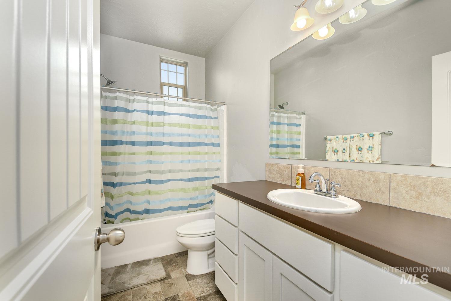 1288 Big Horn Court, Middleton, Idaho 83644, 3 Bedrooms, 2.5 Bathrooms, Residential For Sale, Price $609,000, 98979943