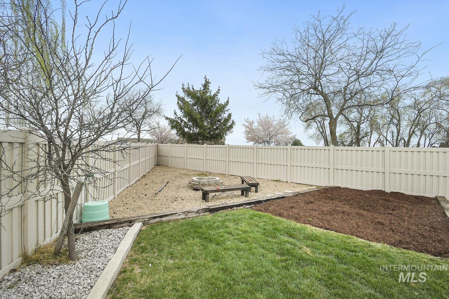 1288 Big Horn Court, Middleton, Idaho 83644, 3 Bedrooms, 2.5 Bathrooms, Residential For Sale, Price $609,000, 98979943