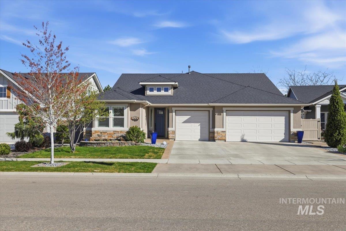 2892 E Lawton Drive, Meridian, Idaho 83642, 3 Bedrooms, 2.5 Bathrooms, Residential For Sale, Price $789,900,MLS 98979946
