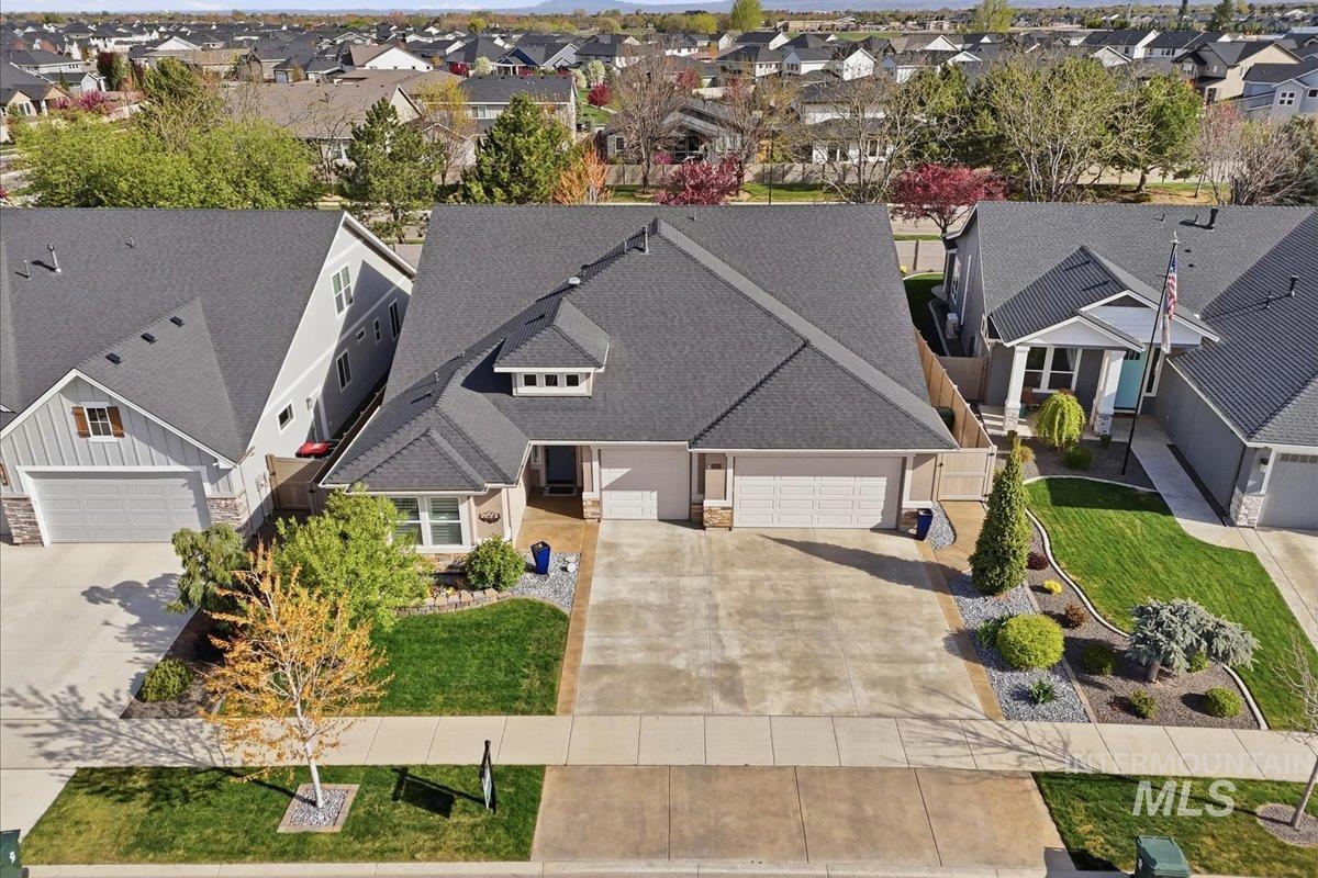 2892 E Lawton Drive, Meridian, Idaho 83642, 3 Bedrooms, 2.5 Bathrooms, Residential For Sale, Price $789,900,MLS 98979946