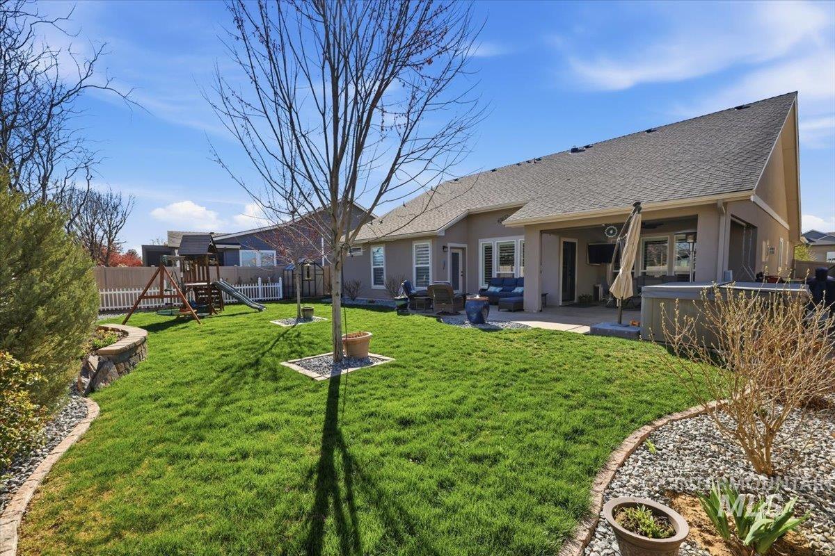 2892 E Lawton Drive, Meridian, Idaho 83642, 3 Bedrooms, 2.5 Bathrooms, Residential For Sale, Price $789,900,MLS 98979946