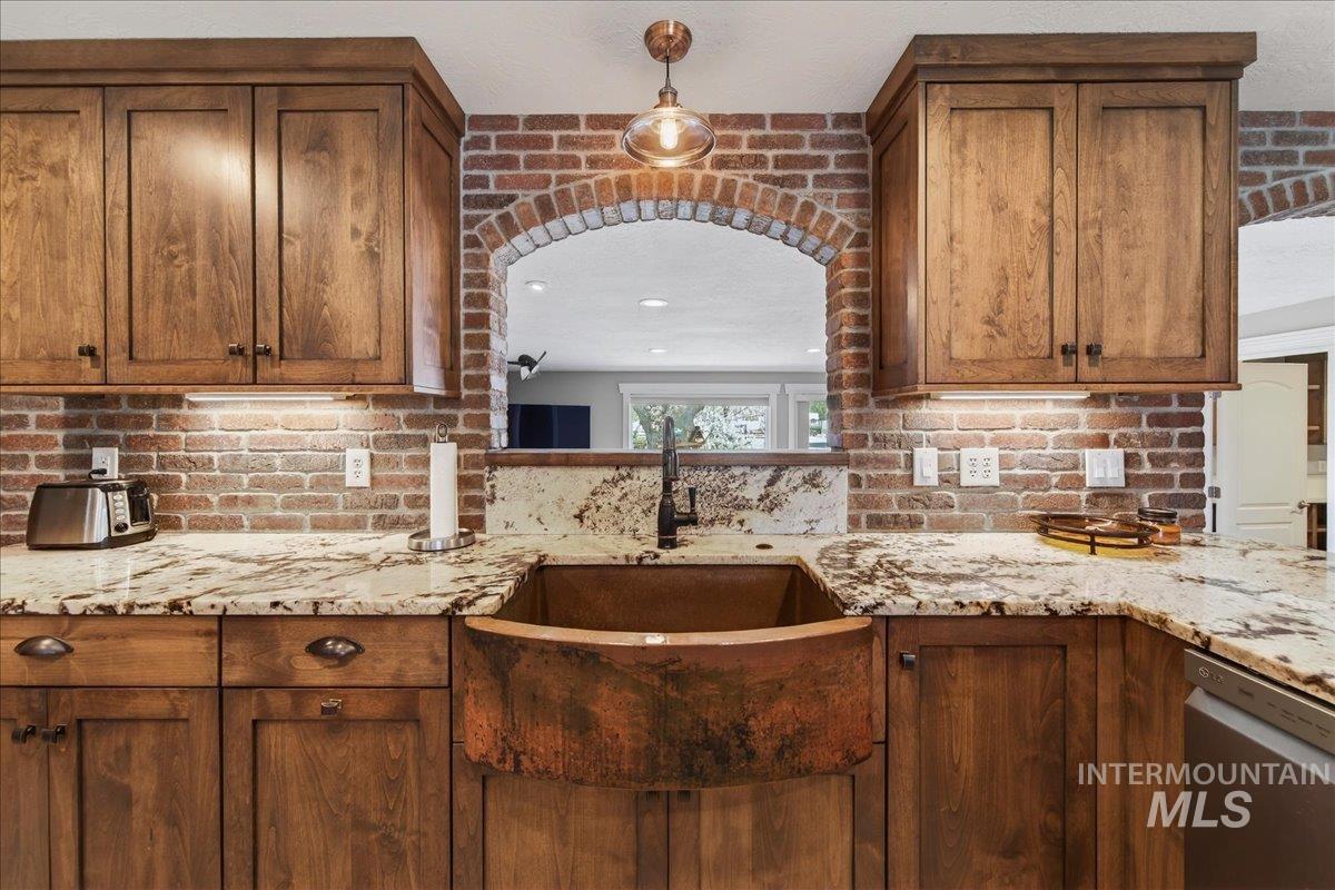 4230 N Patriot Cir, Meridian, Idaho 83646, 3 Bedrooms, 2 Bathrooms, Residential For Sale, Price $879,000, 98979949