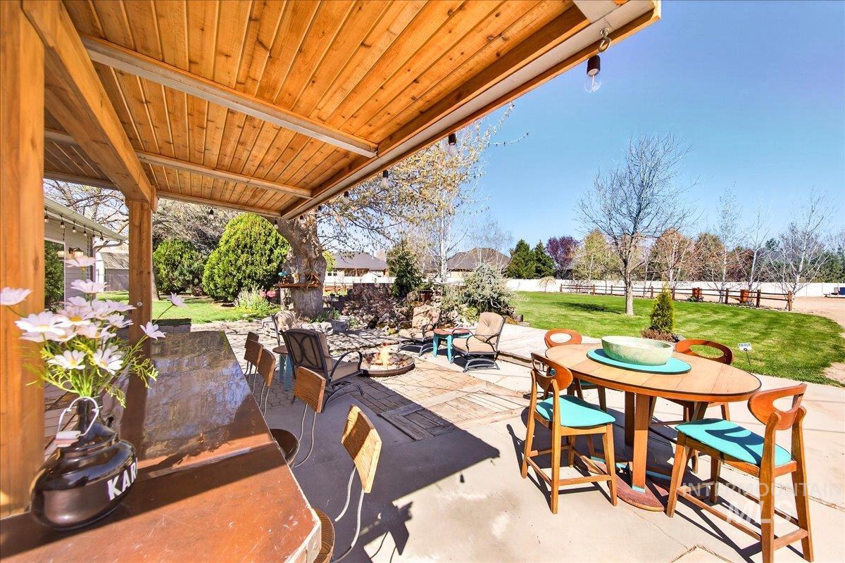 4230 N Patriot Cir, Meridian, Idaho 83646, 3 Bedrooms, 2 Bathrooms, Residential For Sale, Price $879,000, 98979949