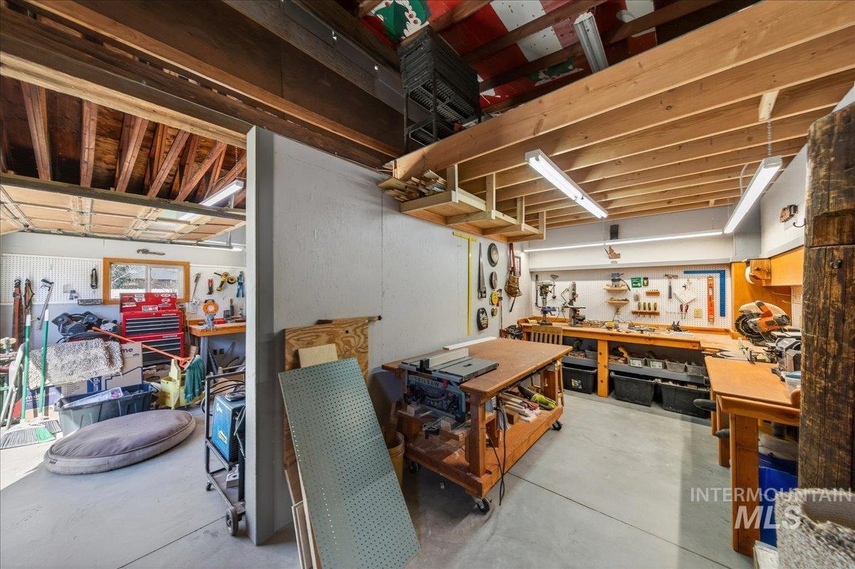 4230 N Patriot Cir, Meridian, Idaho 83646, 3 Bedrooms, 2 Bathrooms, Residential For Sale, Price $879,000, 98979949