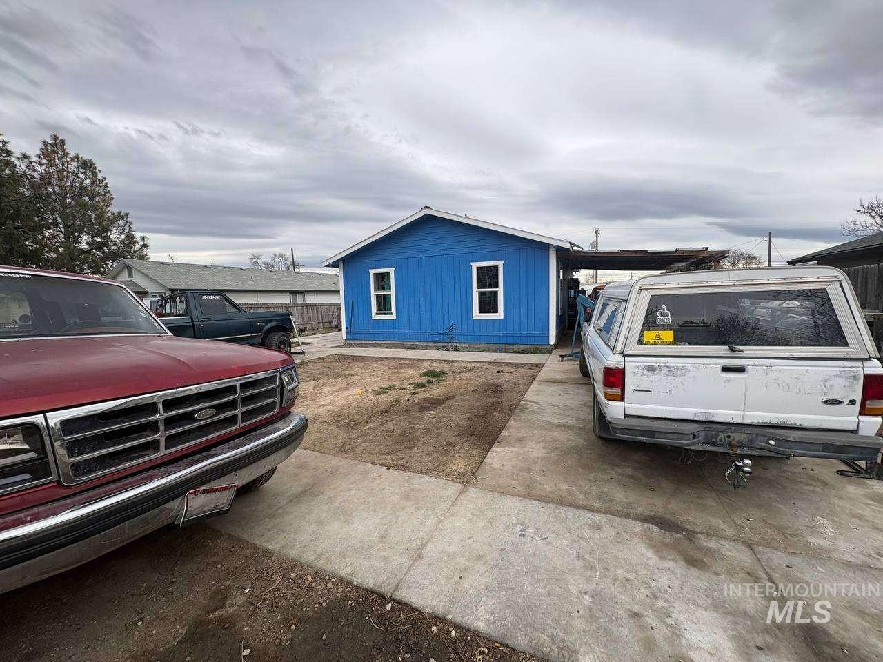 111 Randolph DR, Melba, Idaho 83641, 2 Bedrooms, 1 Bathroom, Residential For Sale, Price $268,000,MLS 98979950