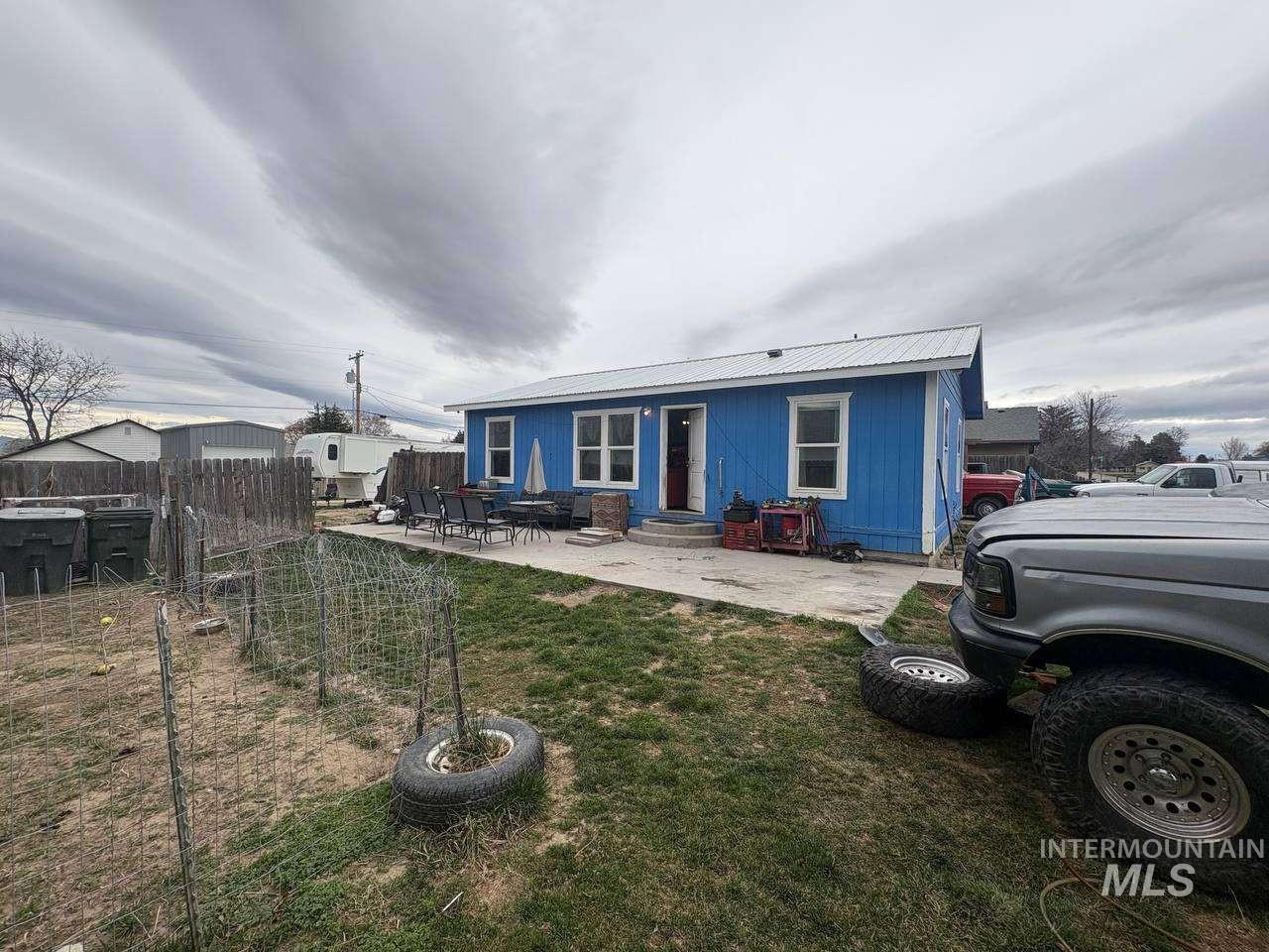 111 Randolph DR, Melba, Idaho 83641, 2 Bedrooms, 1 Bathroom, Residential For Sale, Price $268,000,MLS 98979950