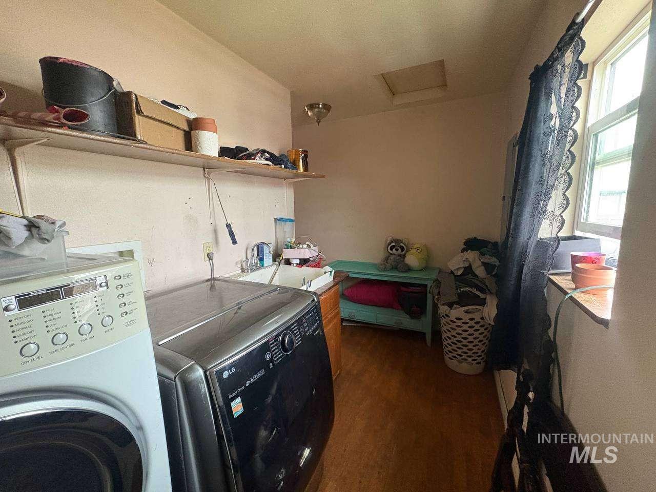 111 Randolph DR, Melba, Idaho 83641, 2 Bedrooms, 1 Bathroom, Residential For Sale, Price $268,000,MLS 98979950