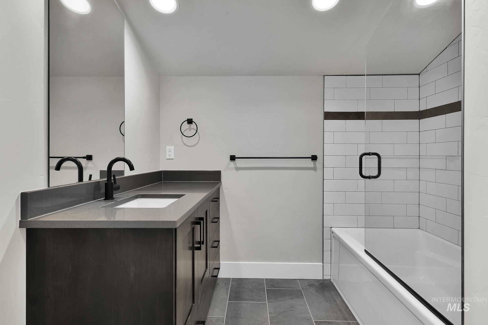 1619 Primrose Dr, Nampa, Idaho 83686-8585, 4 Bedrooms, 3 Bathrooms, Residential For Sale, Price $1,298,000, 98979951