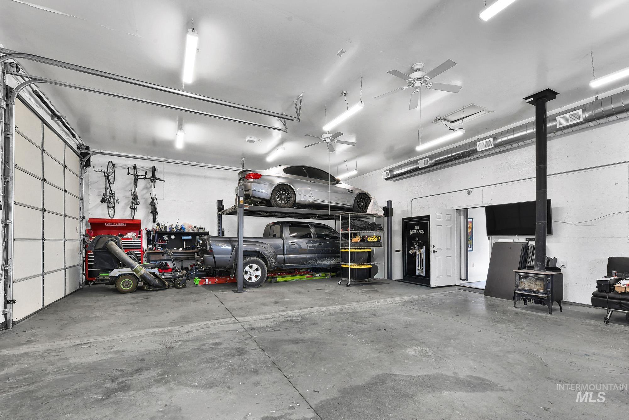 1619 Primrose Dr, Nampa, Idaho 83686-8585, 4 Bedrooms, 3 Bathrooms, Residential For Sale, Price $1,298,000, 98979951