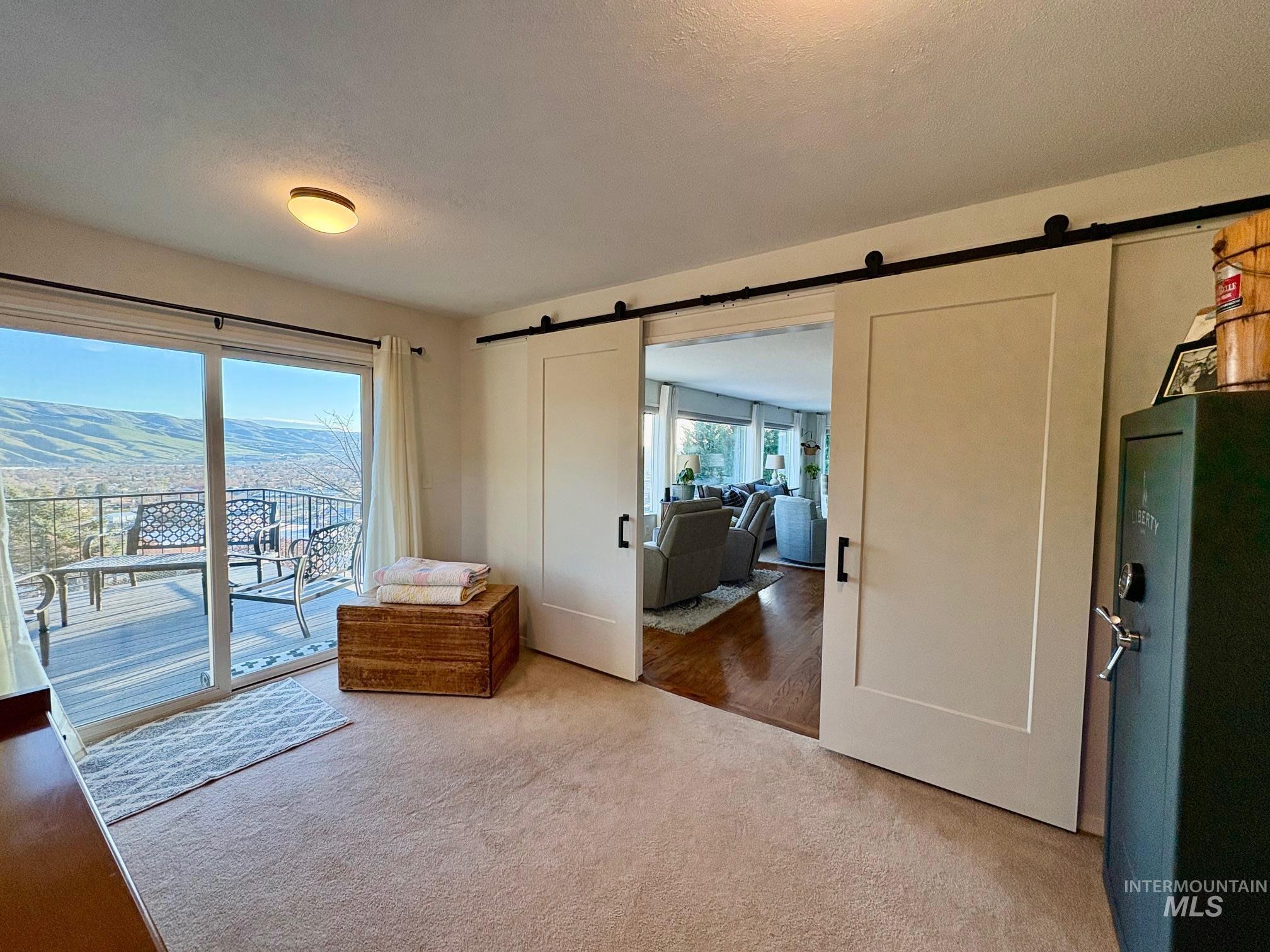 1744 Valleyview Drive, Clarkston, Washington 99403, 5 Bedrooms, 3.5 Bathrooms, Residential For Sale, Price $878,000, 98979953