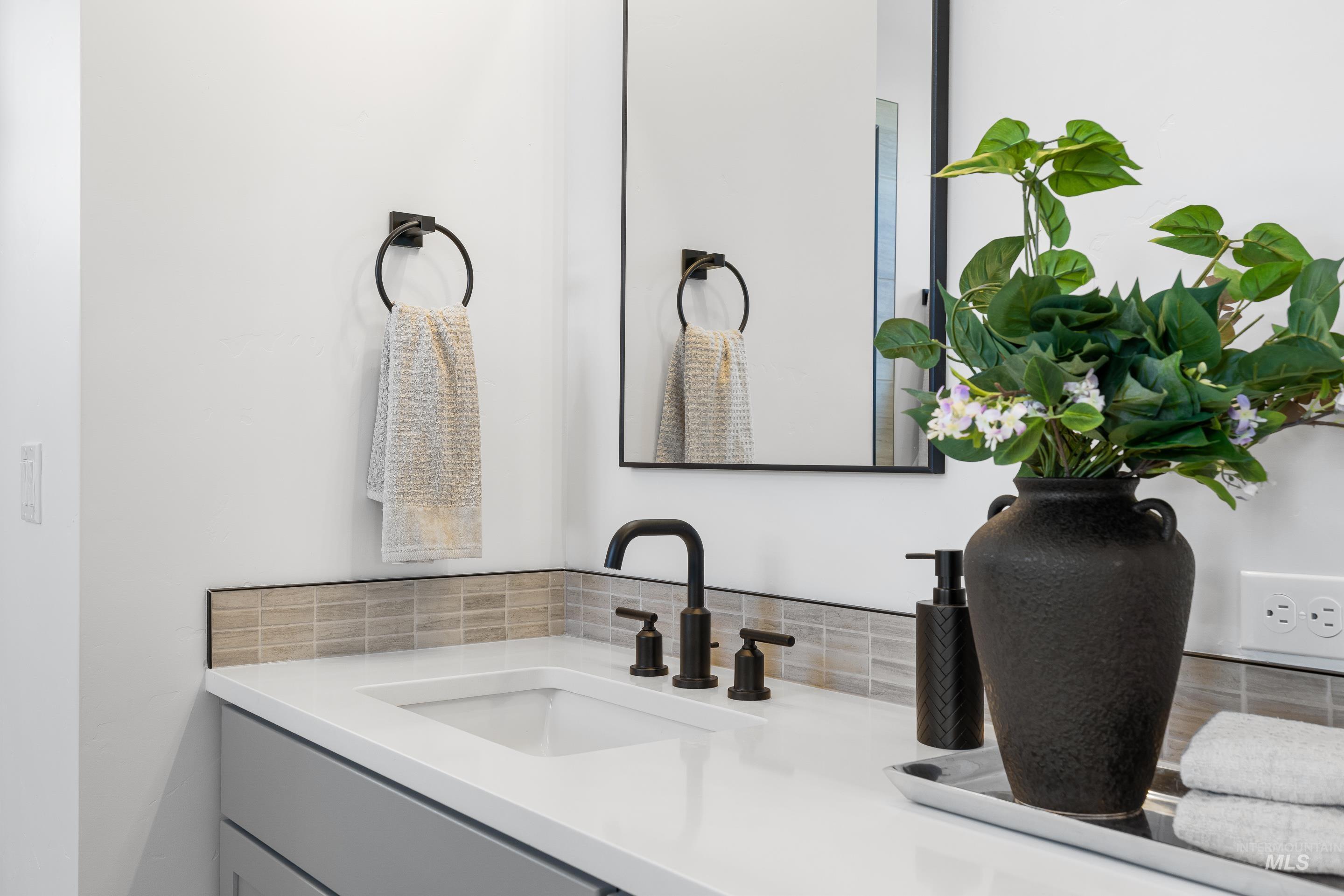 9848 W Aviara Street, Star, Idaho 83669, 3 Bedrooms, 2.5 Bathrooms, Residential For Sale, Price $649,900, 98979958