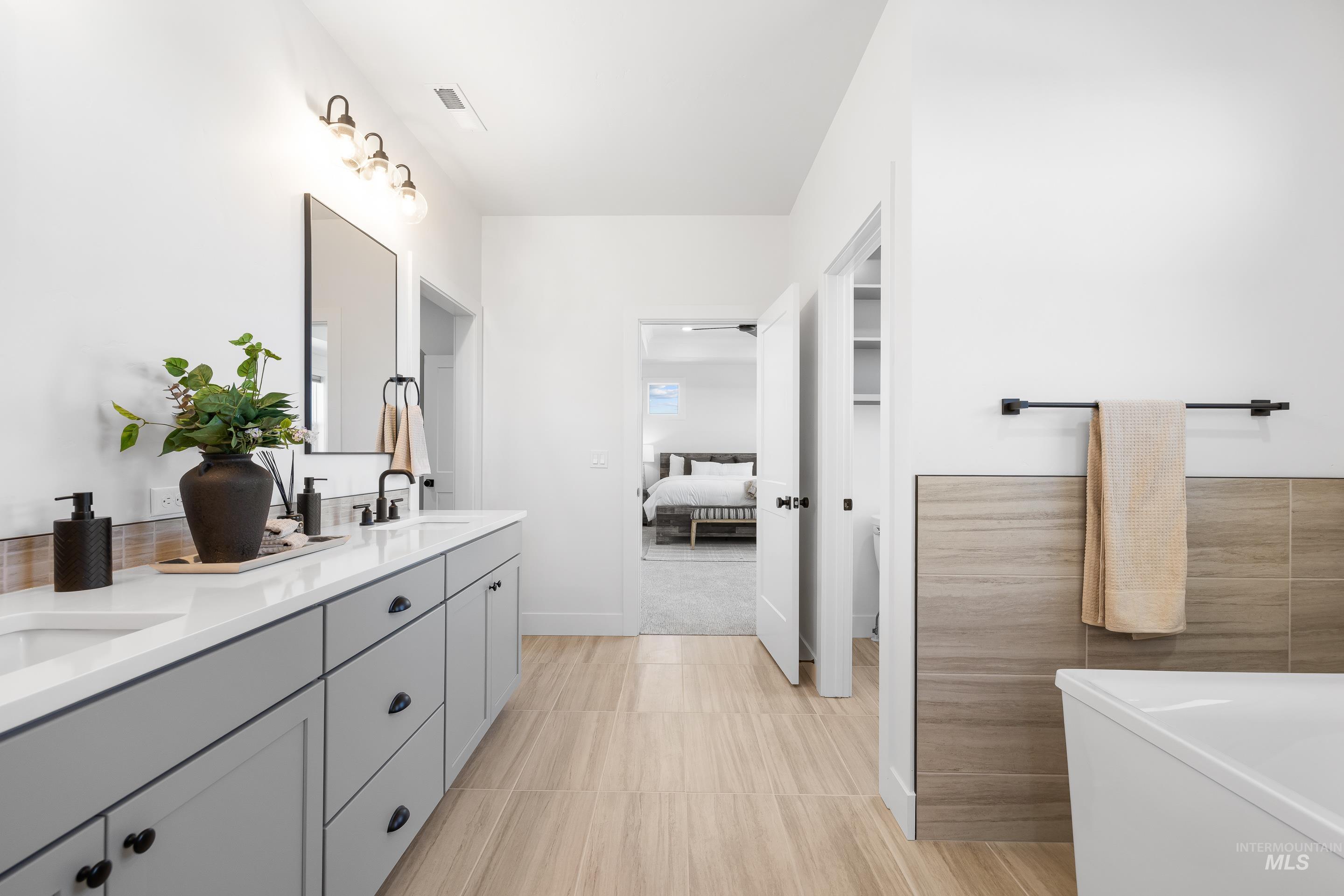 9848 W Aviara Street, Star, Idaho 83669, 3 Bedrooms, 2.5 Bathrooms, Residential For Sale, Price $649,900, 98979958