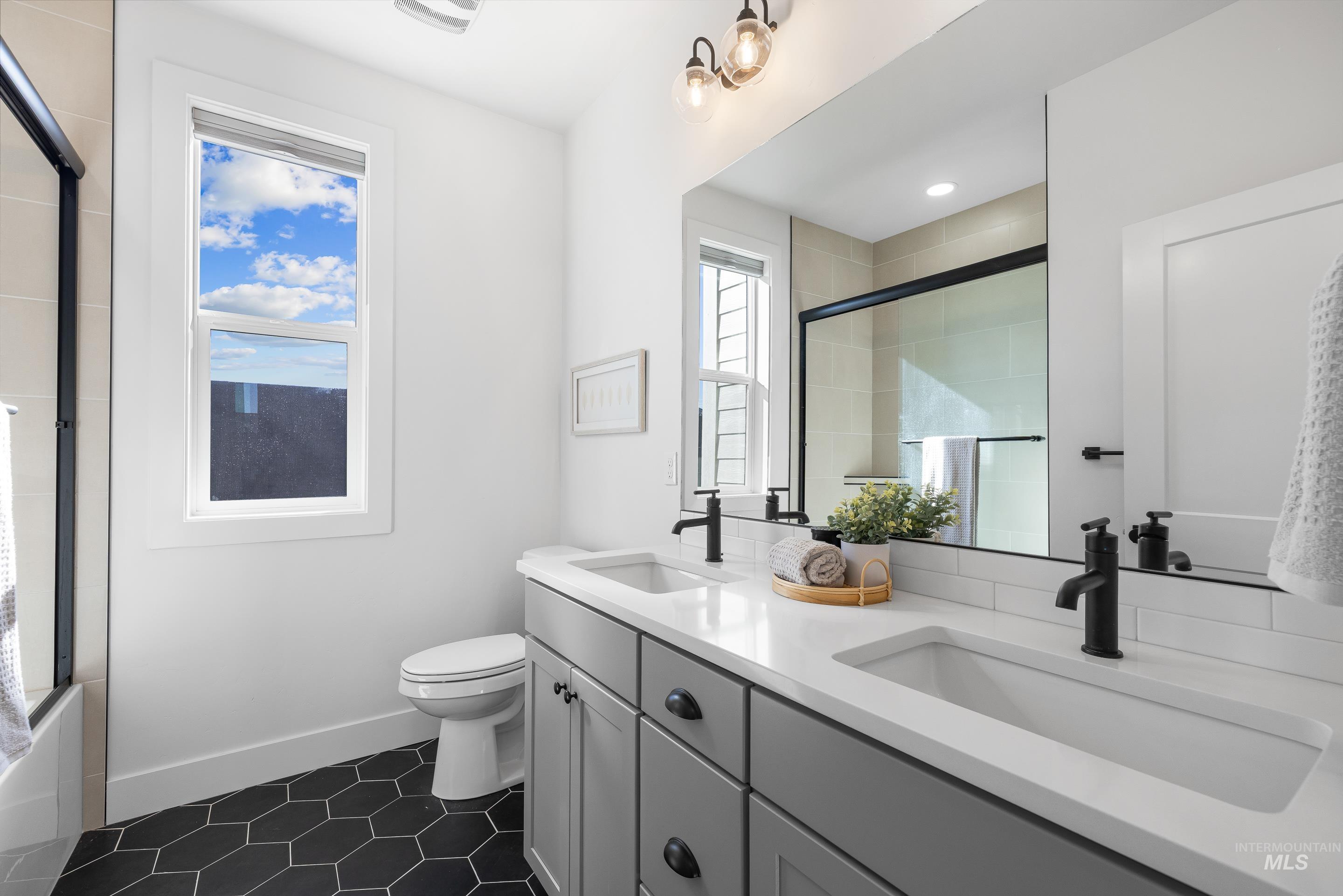 9848 W Aviara Street, Star, Idaho 83669, 3 Bedrooms, 2.5 Bathrooms, Residential For Sale, Price $649,900, 98979958