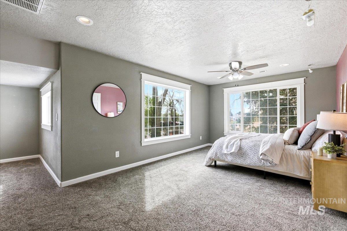 1750 American Legion Blvd, Mountain Home, Idaho 83647-3132, 3 Bedrooms, 2 Bathrooms, Residential For Sale, Price $475,000,MLS 98979964