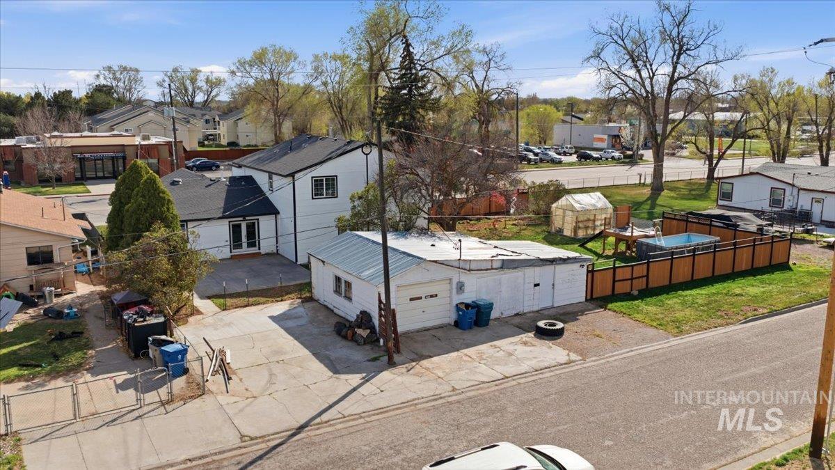 1750 American Legion Blvd, Mountain Home, Idaho 83647-3132, 3 Bedrooms, 2 Bathrooms, Residential For Sale, Price $475,000,MLS 98979964