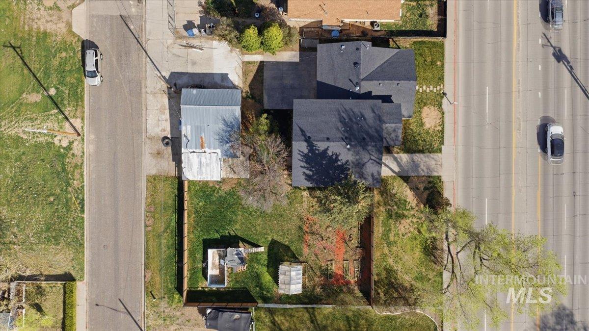 1750 American Legion Blvd, Mountain Home, Idaho 83647-3132, 3 Bedrooms, 2 Bathrooms, Residential For Sale, Price $475,000,MLS 98979964