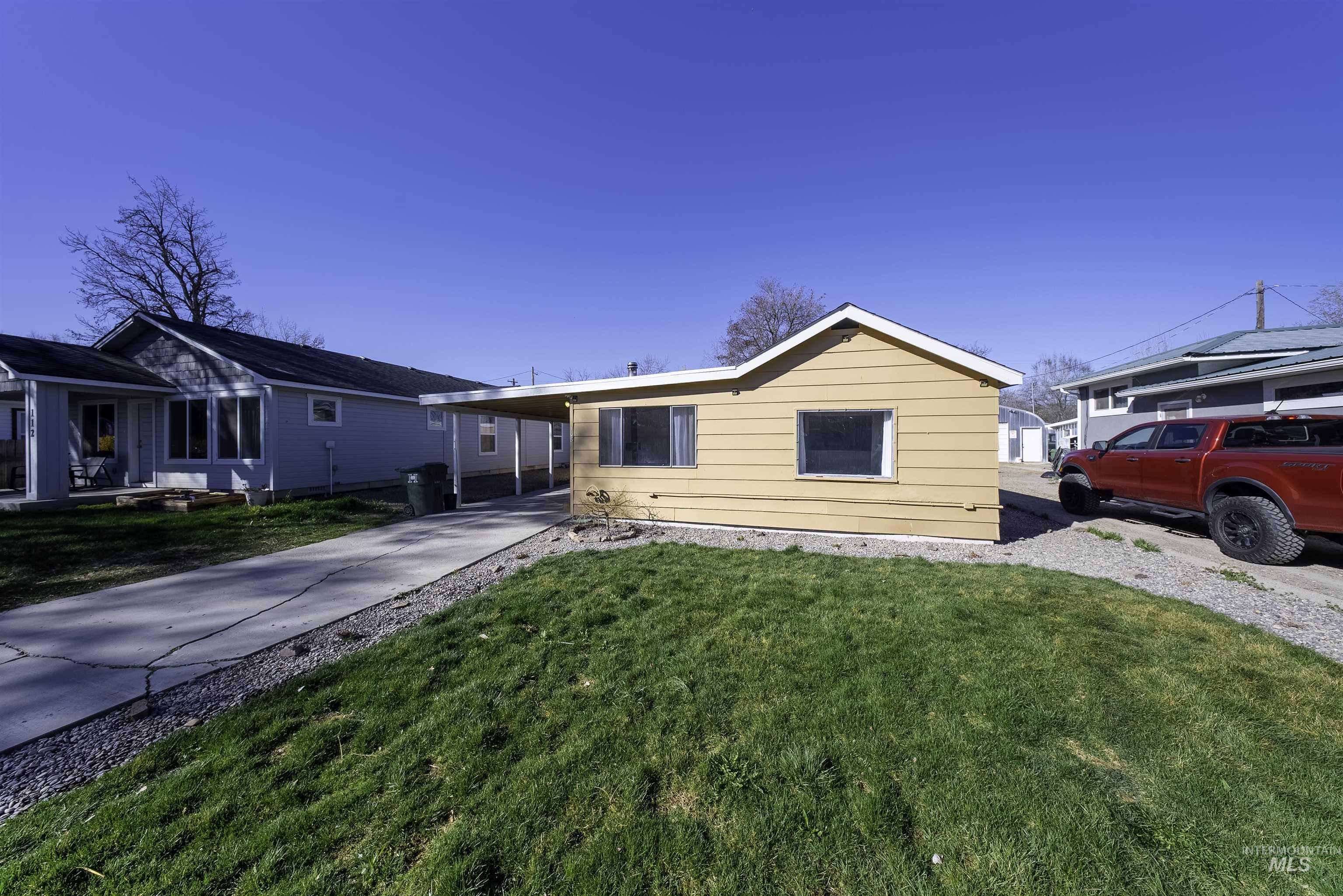 108 SW Park Ave., New Plymouth, Idaho 83655, 3 Bedrooms, 1 Bathroom, Residential For Sale, Price $249,990,MLS 98979968