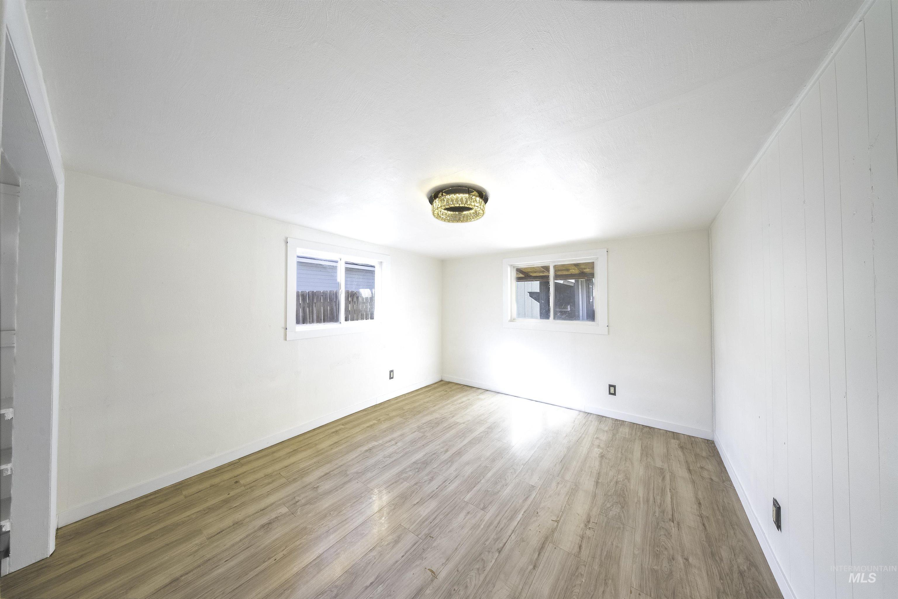 108 SW Park Ave., New Plymouth, Idaho 83655, 3 Bedrooms, 1 Bathroom, Residential For Sale, Price $249,990,MLS 98979968