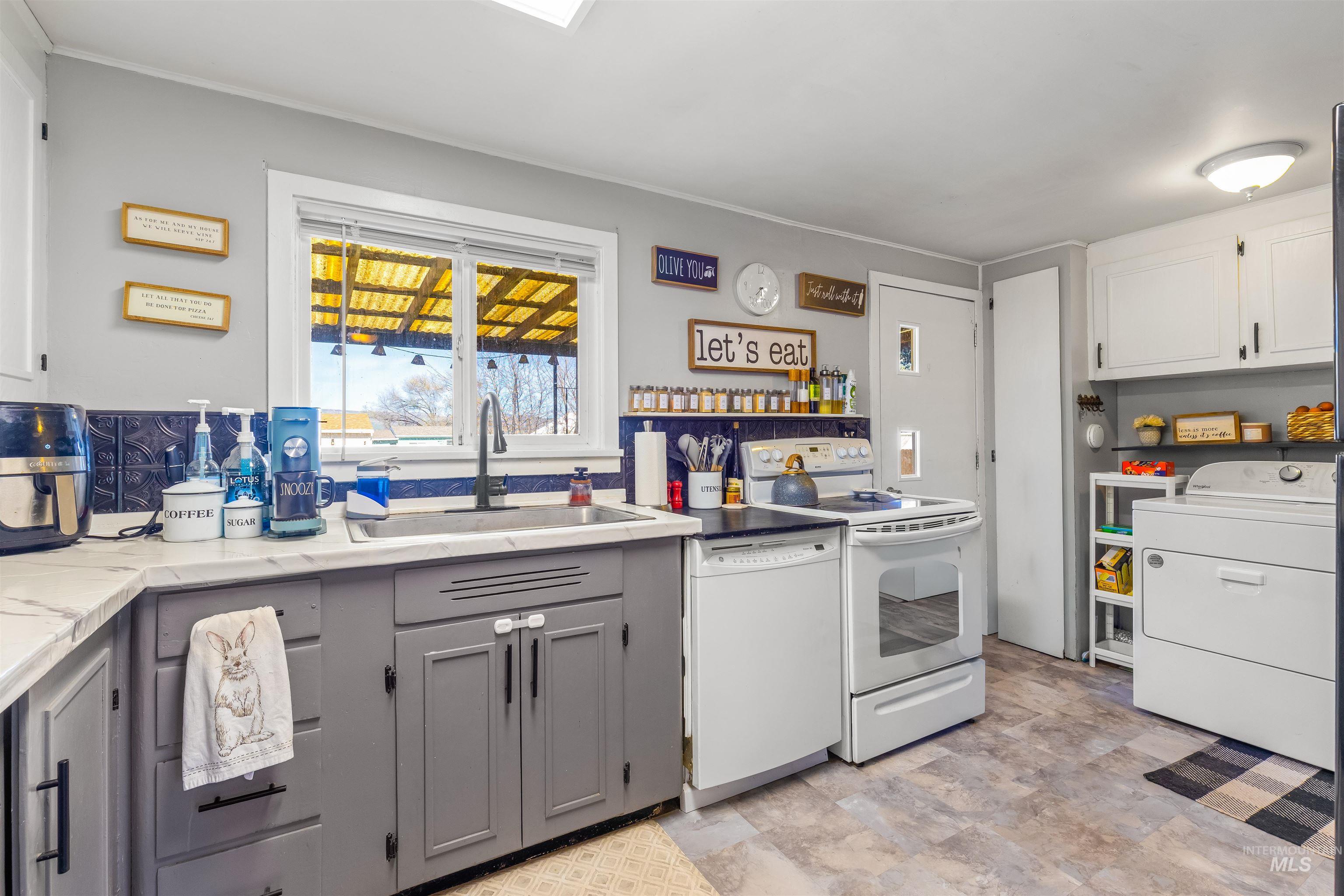 433 Park Avenue, Lewiston, Idaho 83501, 3 Bedrooms, 1 Bathroom, Residential For Sale, Price $298,000,MLS 98979971