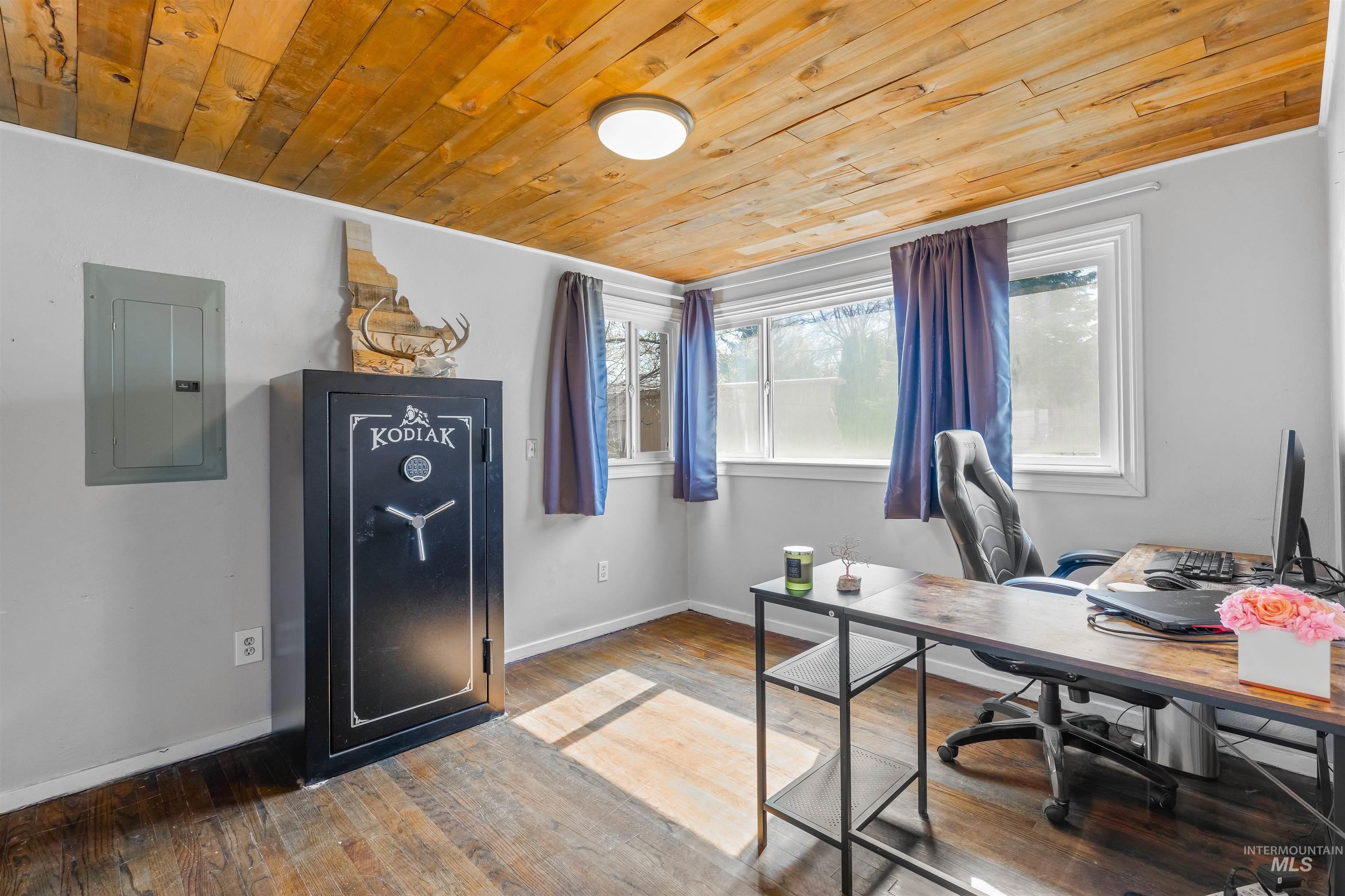 433 Park Avenue, Lewiston, Idaho 83501, 3 Bedrooms, 1 Bathroom, Residential For Sale, Price $298,000,MLS 98979971