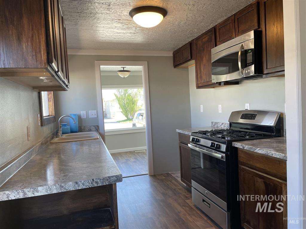 1705 Windmere, Mountain Home, Idaho 83647, 2 Bedrooms, 1 Bathroom, Residential For Sale, Price $90,000, 98979983