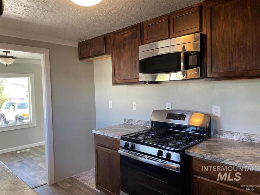 1705 Windmere, Mountain Home, Idaho 83647, 2 Bedrooms, 1 Bathroom, Residential For Sale, Price $90,000, 98979983