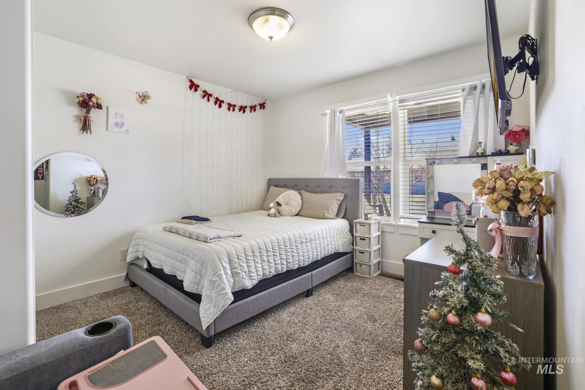 219 E Spruce Ave., Fairfield, Idaho 83327, 3 Bedrooms, 2 Bathrooms, Residential For Sale, Price $335,000,MLS 98979986