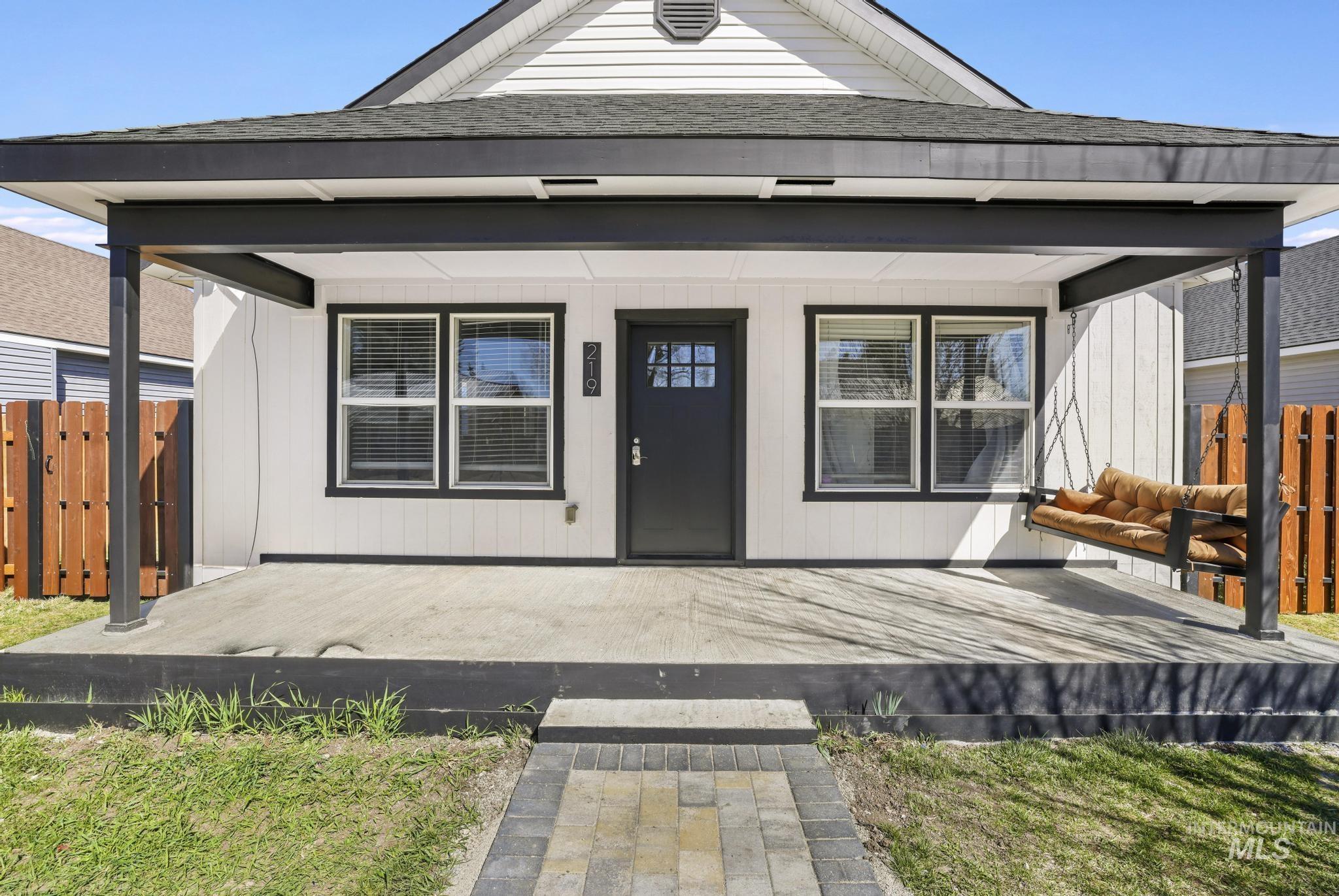 219 E Spruce Ave., Fairfield, Idaho 83327, 3 Bedrooms, 2 Bathrooms, Residential For Sale, Price $335,000,MLS 98979986