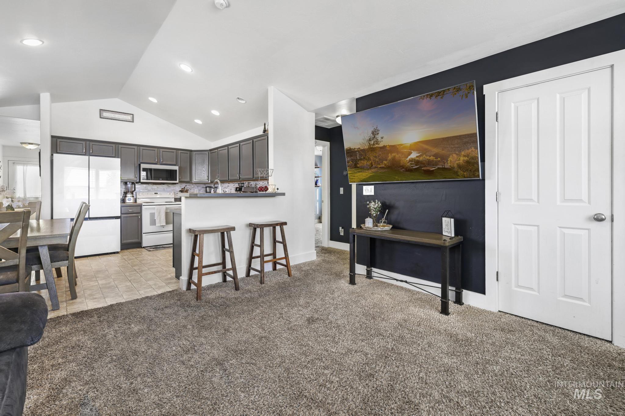 219 E Spruce Ave., Fairfield, Idaho 83327, 3 Bedrooms, 2 Bathrooms, Residential For Sale, Price $335,000,MLS 98979986