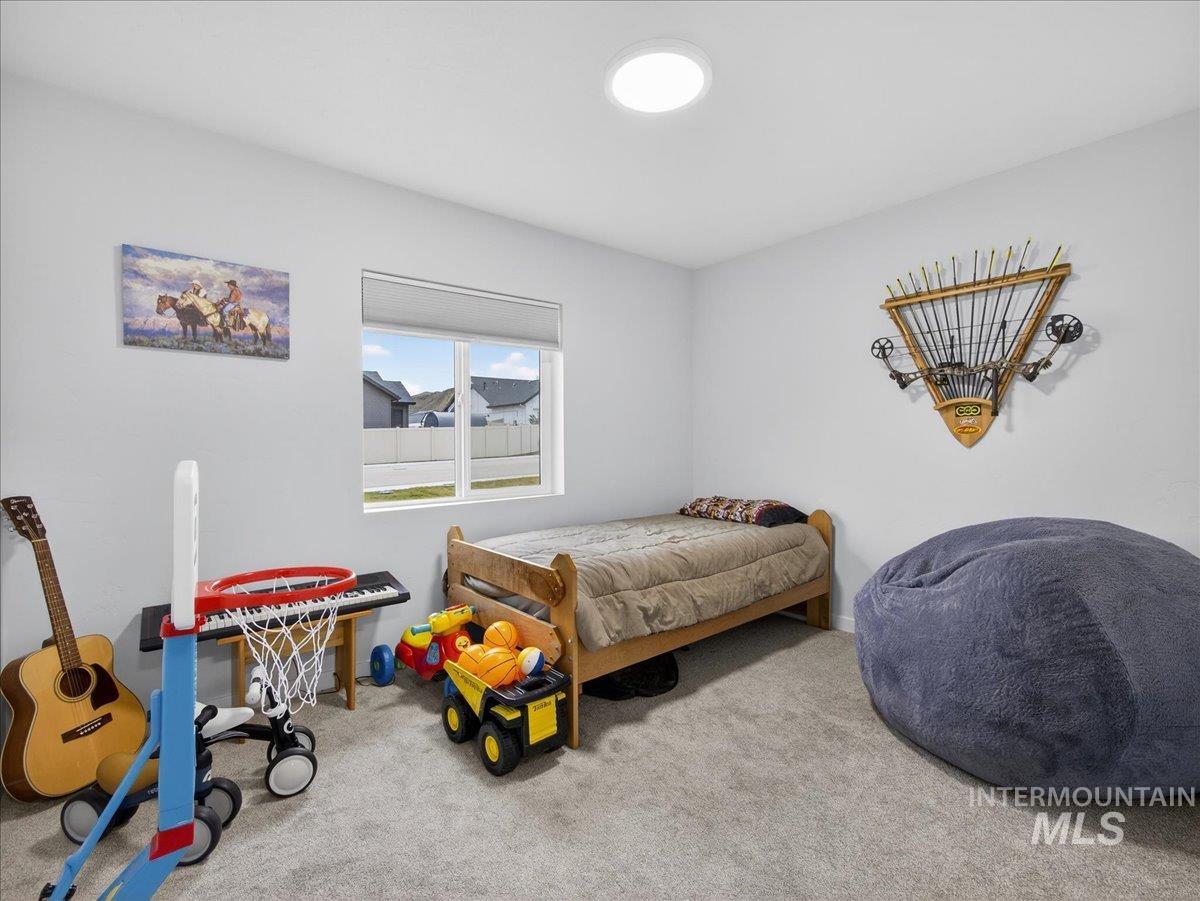 1571 Regency Way, Emmett, Idaho 83617, 3 Bedrooms, 2 Bathrooms, Residential For Sale, Price $384,000,MLS 98979992