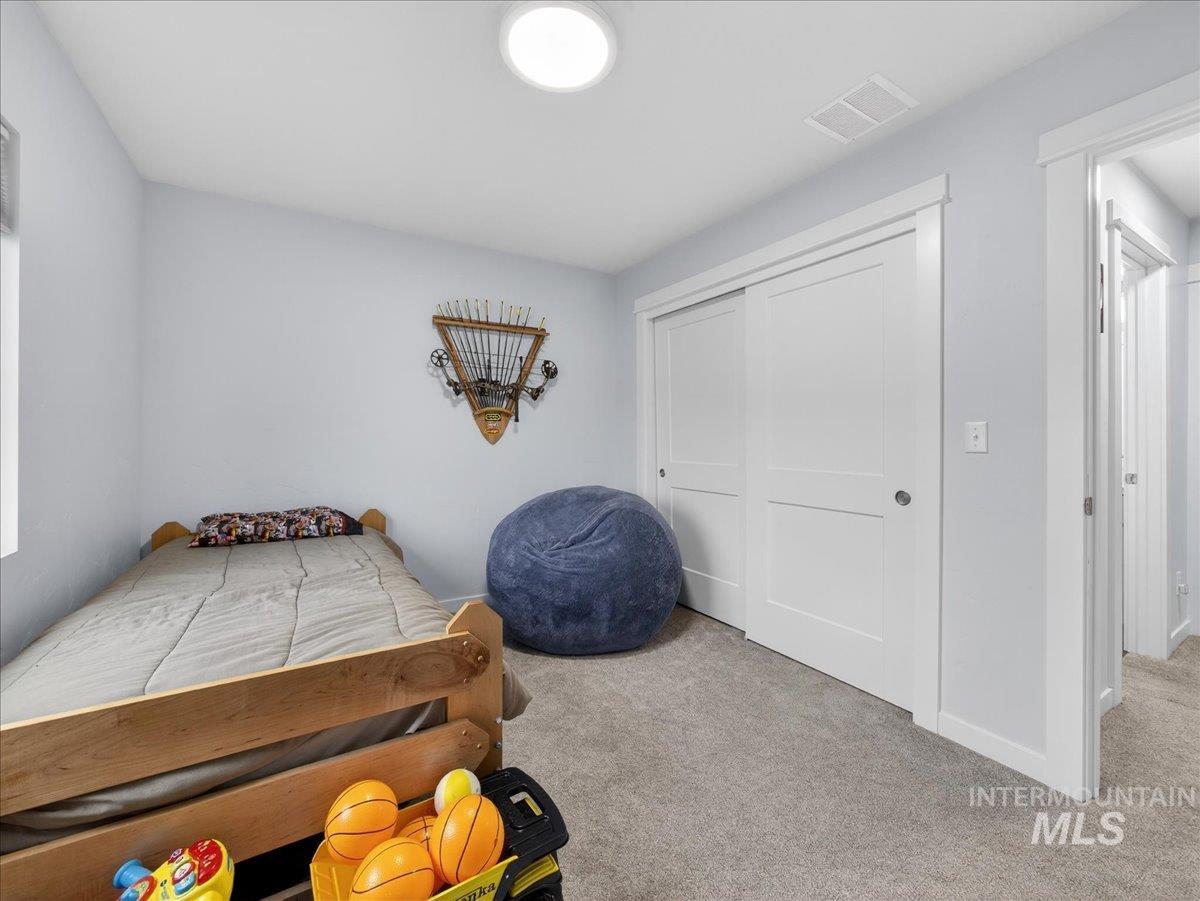 1571 Regency Way, Emmett, Idaho 83617, 3 Bedrooms, 2 Bathrooms, Residential For Sale, Price $384,000,MLS 98979992