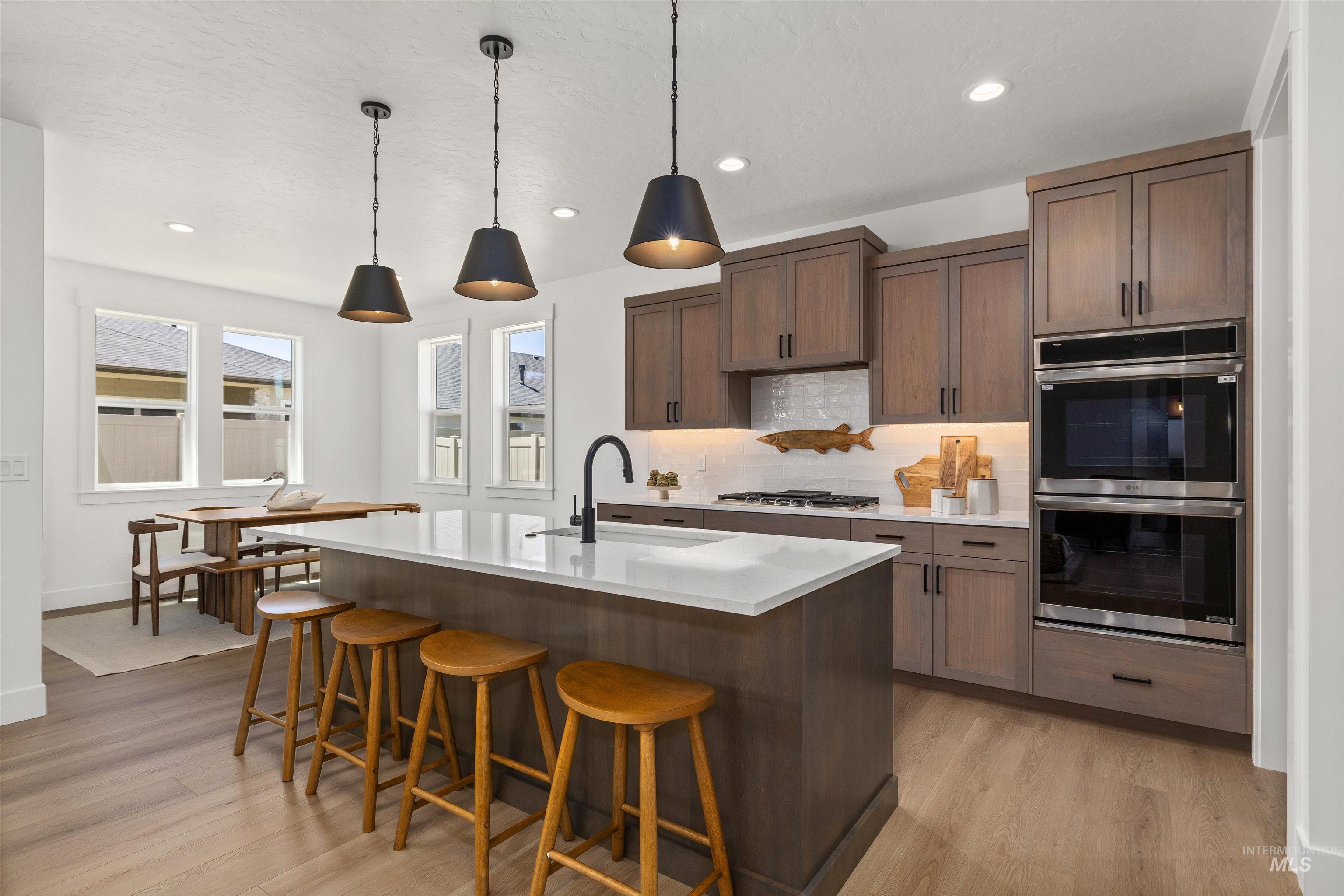 10511 W Mizzle Drive, Star, Idaho 83669-000, 5 Bedrooms, 4 Bathrooms, Residential For Sale, Price $849,900,MLS 98979993