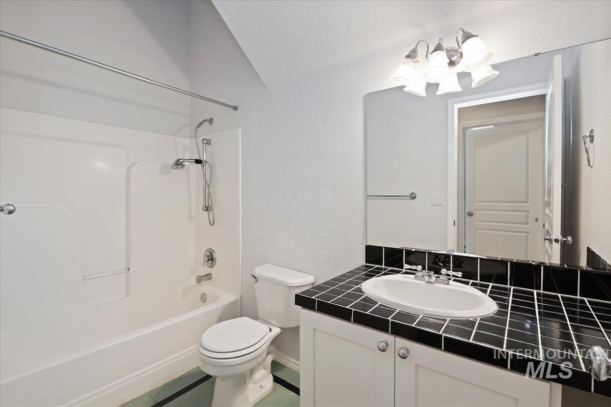 6129 Ustick Rd, Nampa, Idaho 83687, 5 Bedrooms, 4 Bathrooms, Residential For Sale, Price $899,900,MLS 98979997