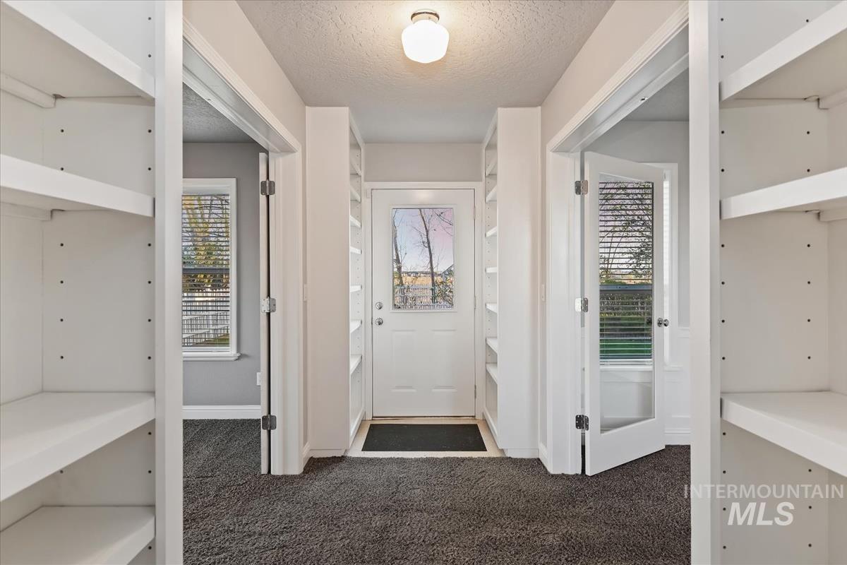 6129 Ustick Rd, Nampa, Idaho 83687, 5 Bedrooms, 4 Bathrooms, Residential For Sale, Price $899,900,MLS 98979997