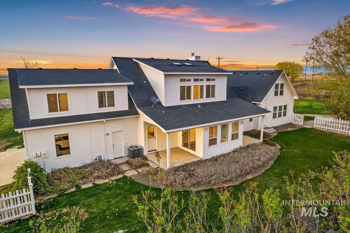 6129 Ustick Rd, Nampa, Idaho 83687, 5 Bedrooms, 4 Bathrooms, Residential For Sale, Price $899,900,MLS 98979997